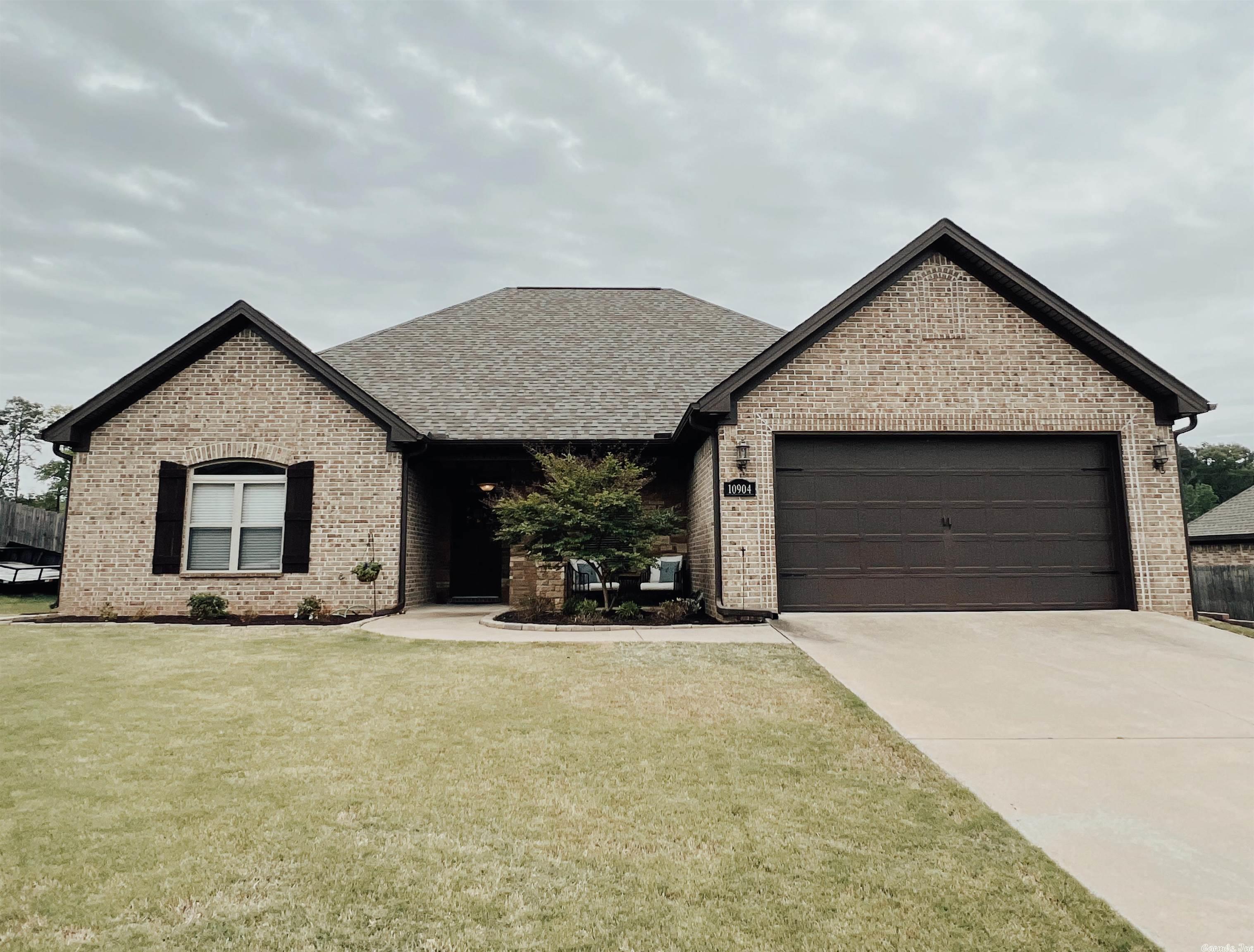 STONEGATE - Residential