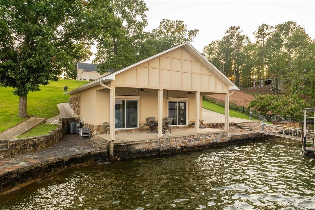LAKEVIEW - Residential