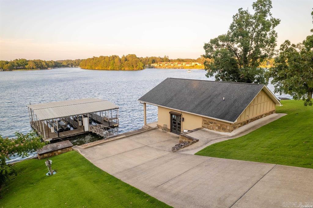 LAKEVIEW - Residential