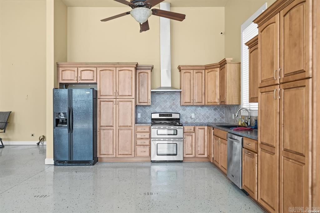 LAKEVIEW - Residential