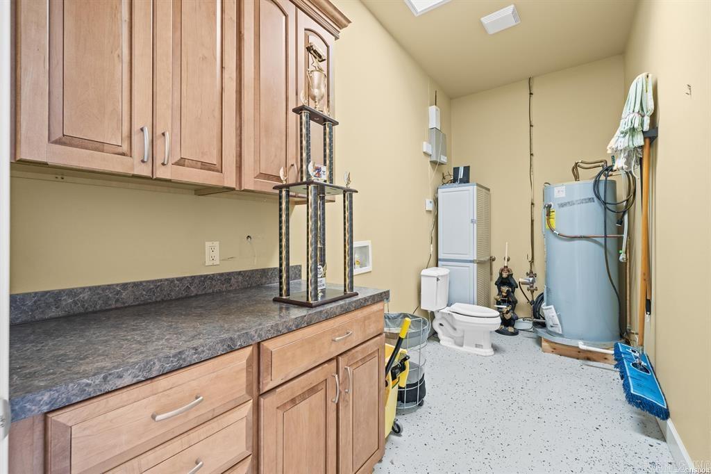 LAKEVIEW - Residential