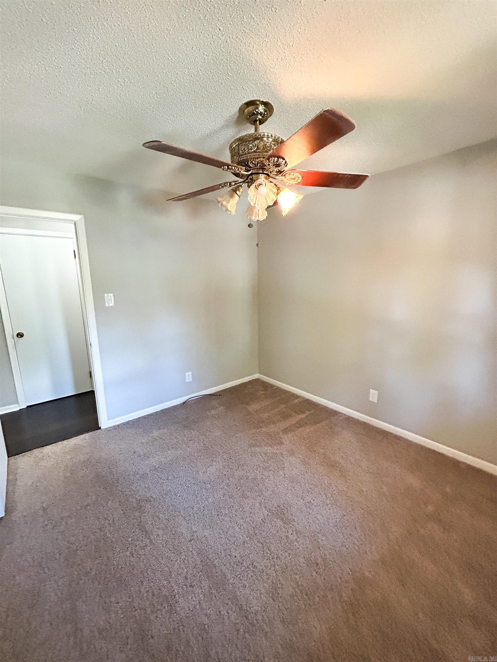 INDIAN HILLS - Residential