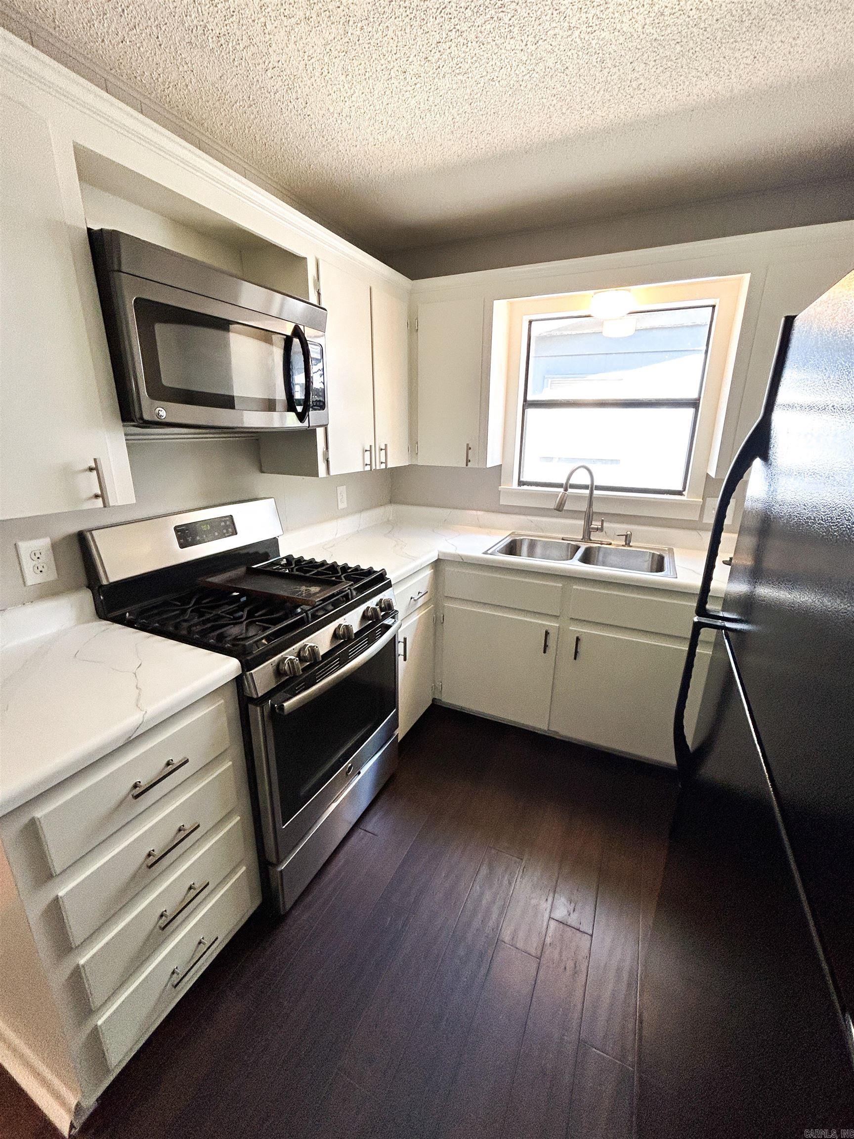 INDIAN HILLS - Residential