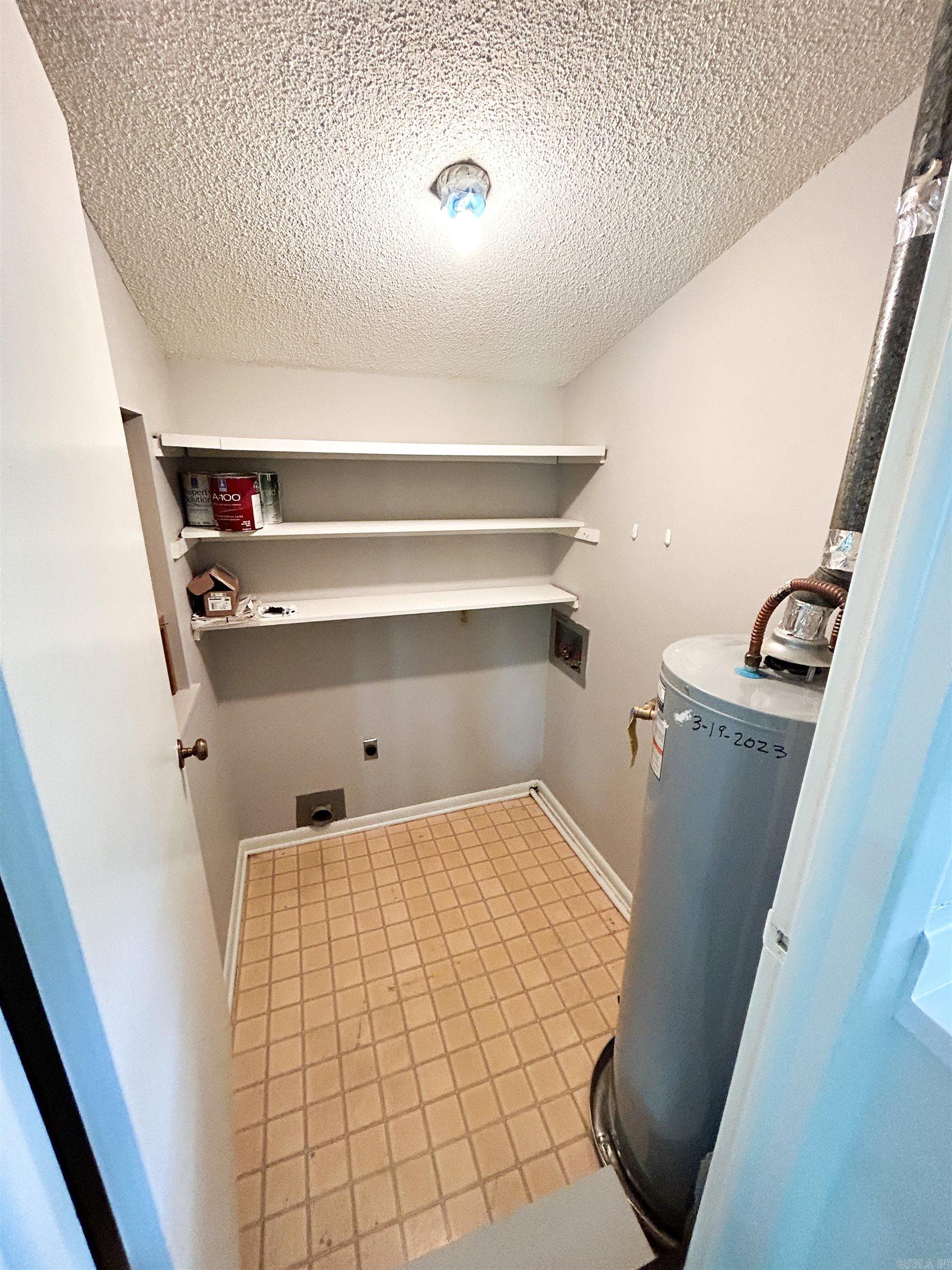 INDIAN HILLS - Residential