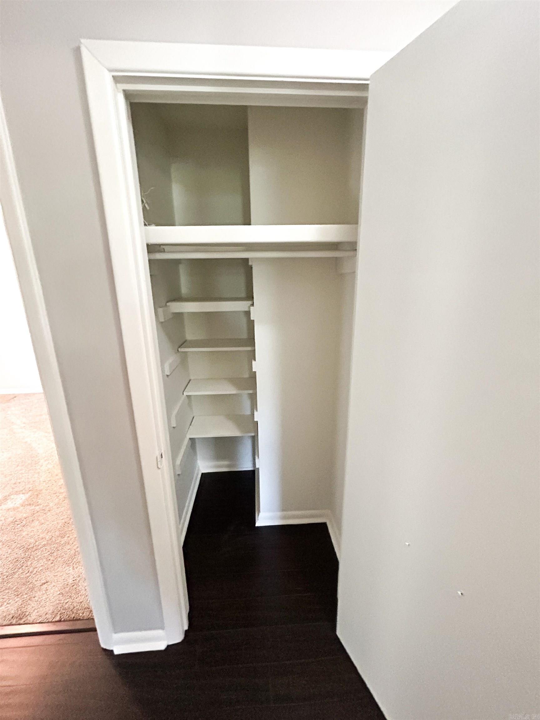 INDIAN HILLS - Residential