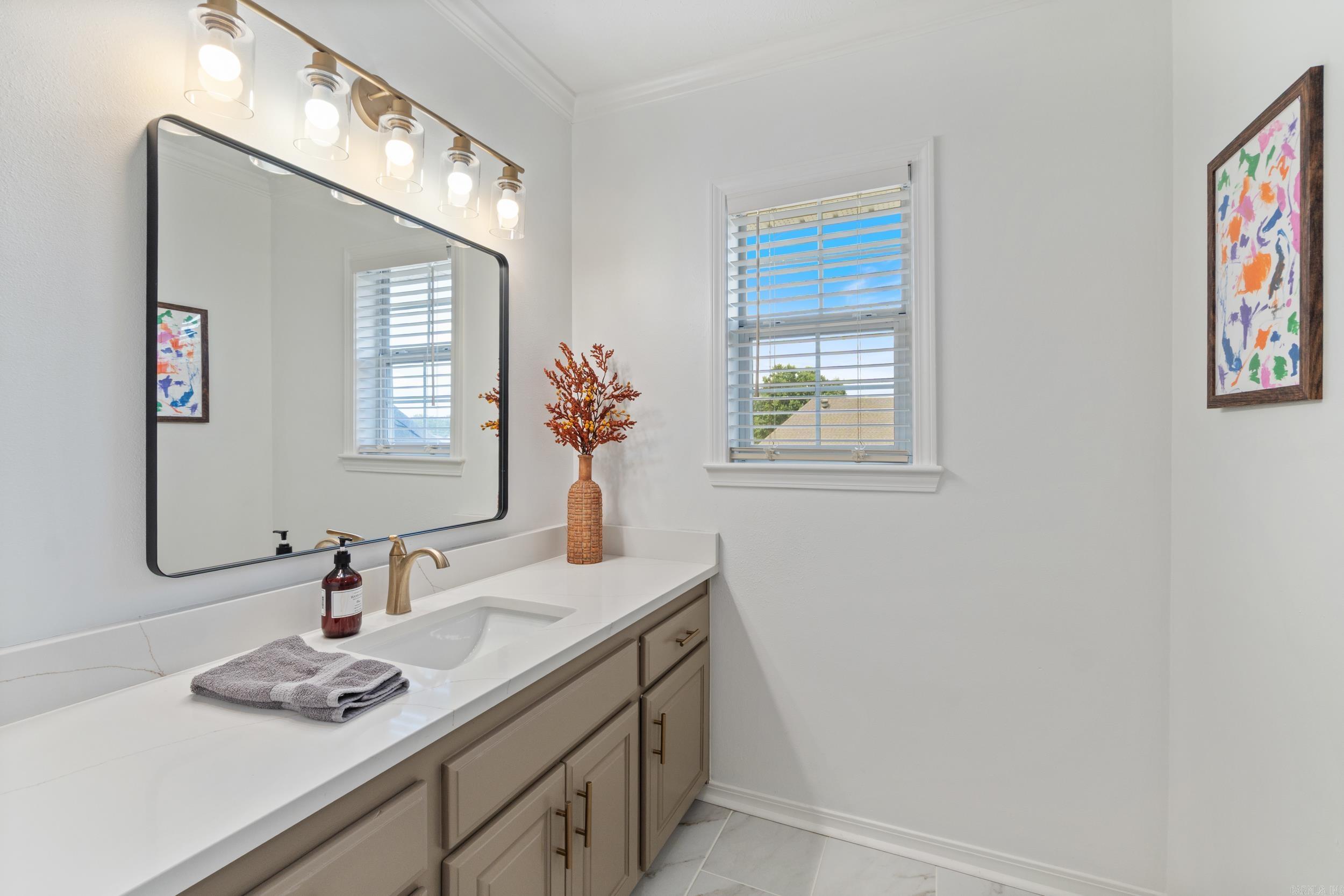 BELVEDERE COURT - Residential