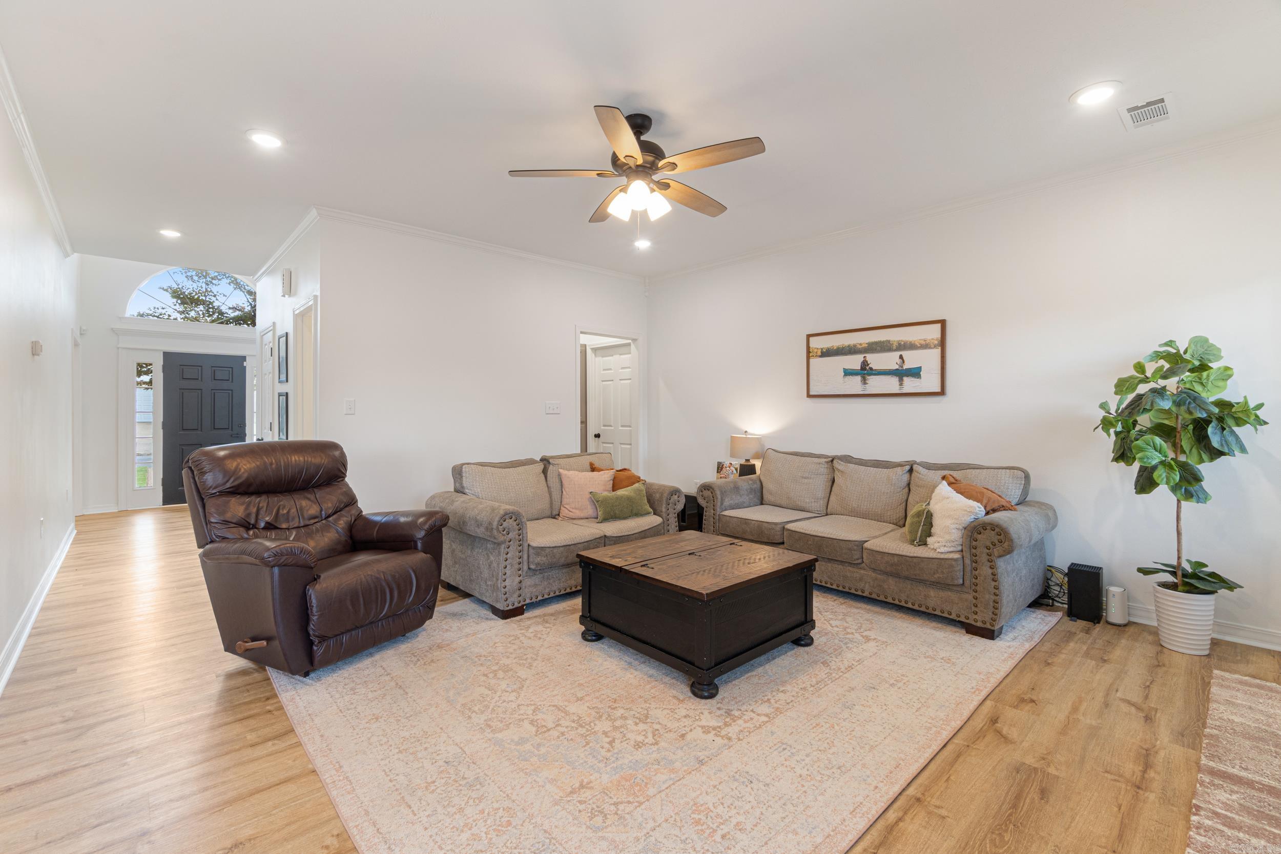 BELVEDERE COURT - Residential