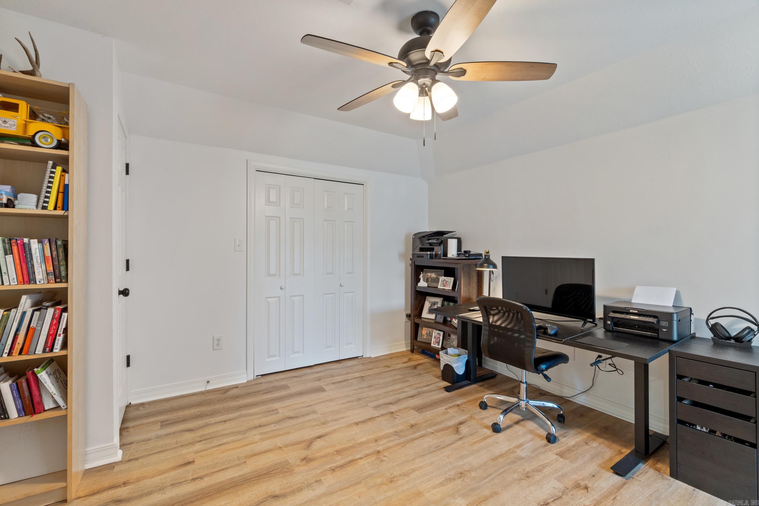 BELVEDERE COURT - Residential