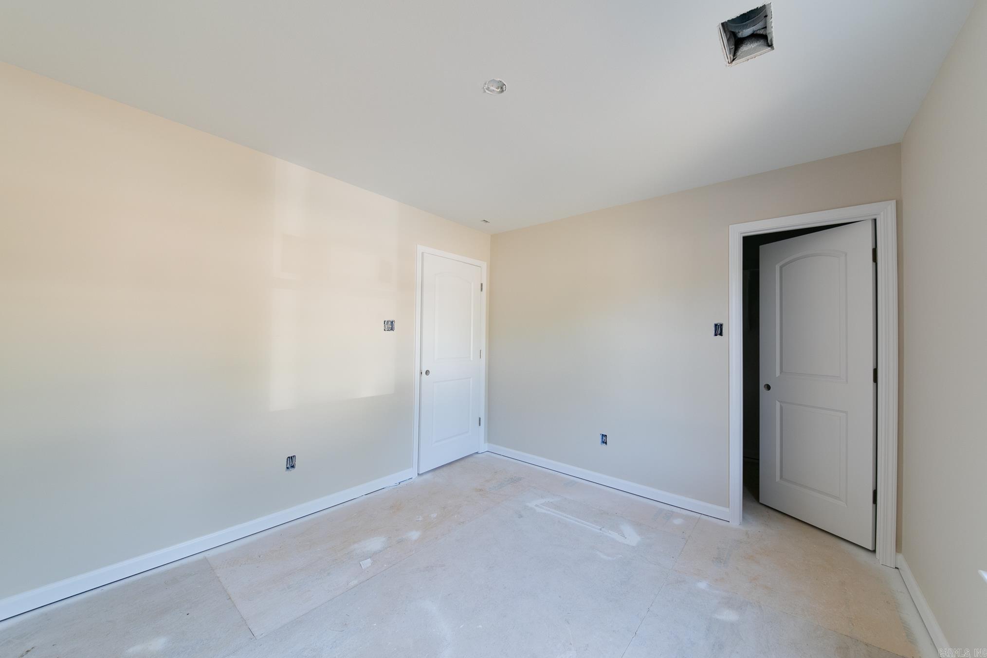 PAW'S PLACE - Residential