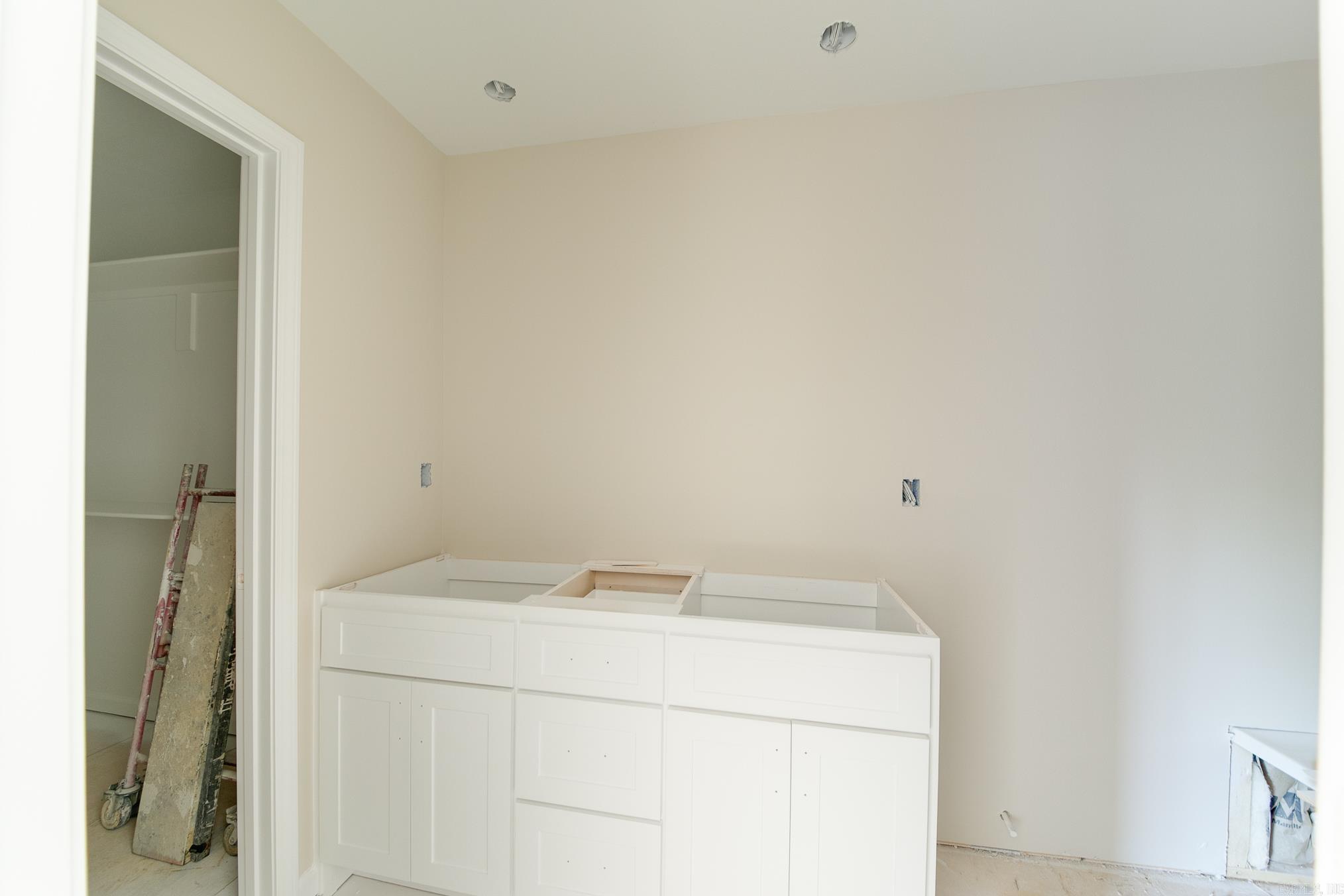 PAW'S PLACE - Residential