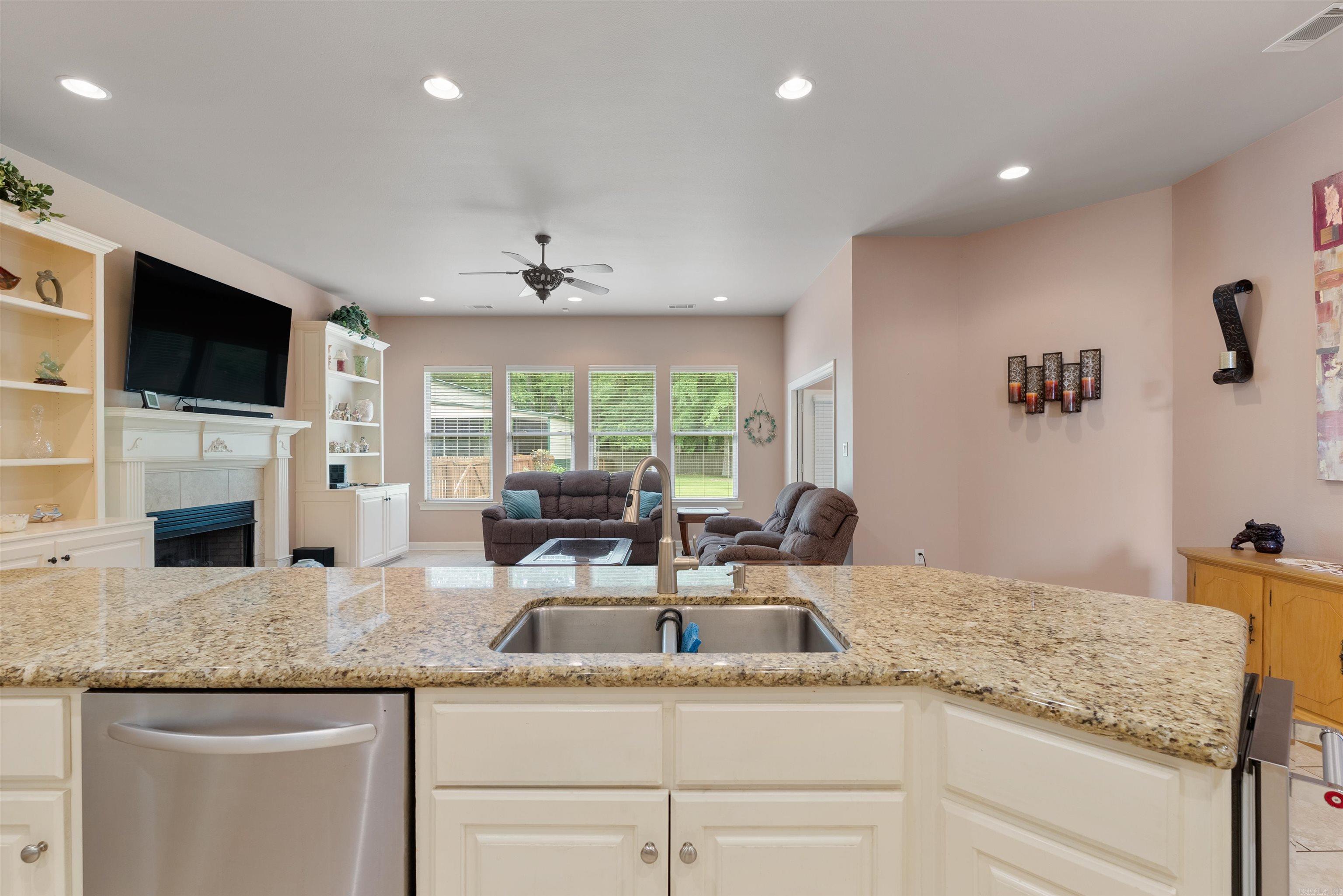 QUAIL CREEK ESTATES - Residential