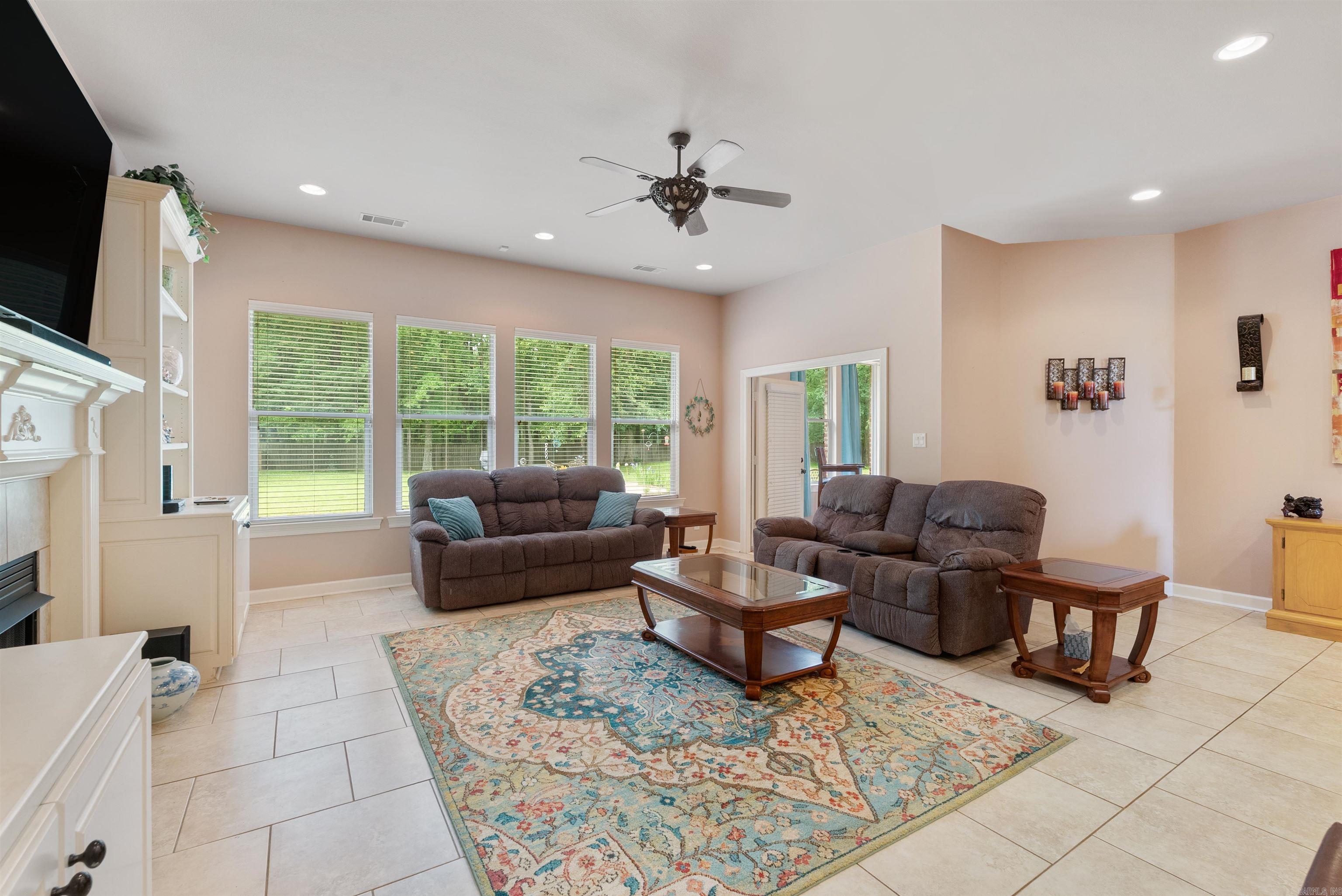 QUAIL CREEK ESTATES - Residential