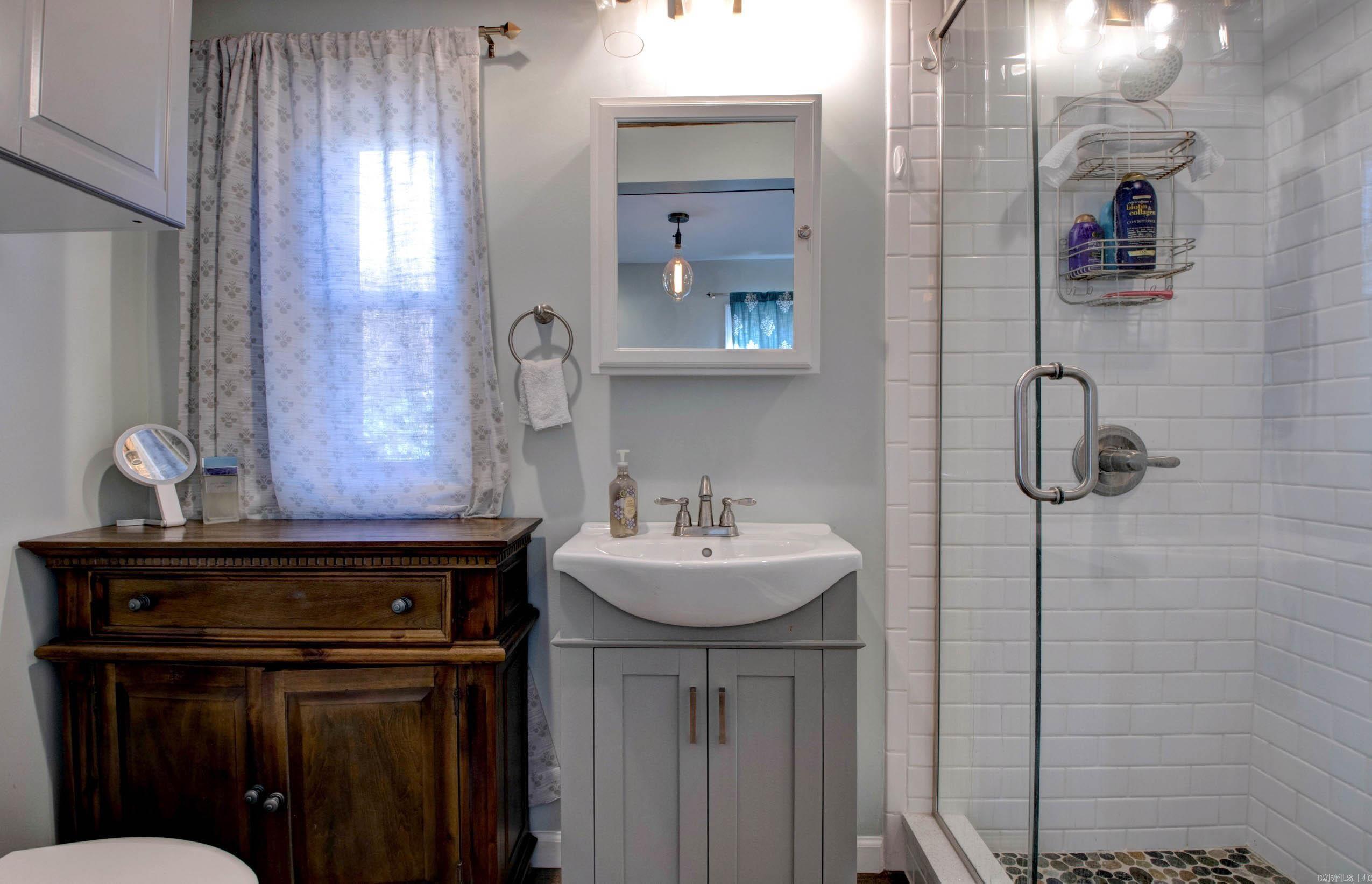 MIDLAND HILLS - Residential