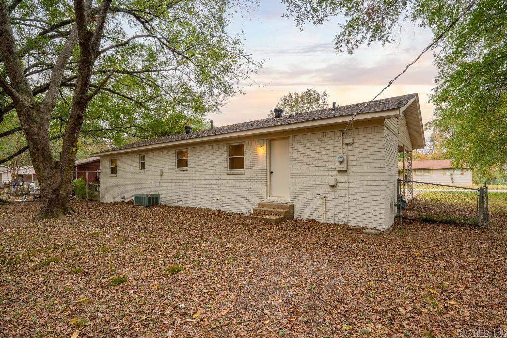 HOLLYWOOD HEIGHTS - Residential