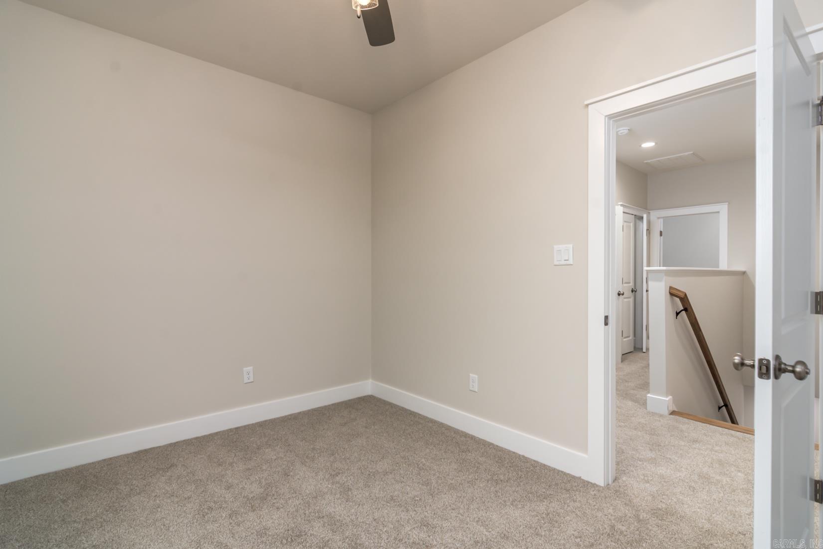 MACARTHUR PLACE ORIGINAL CITY OF - Residential