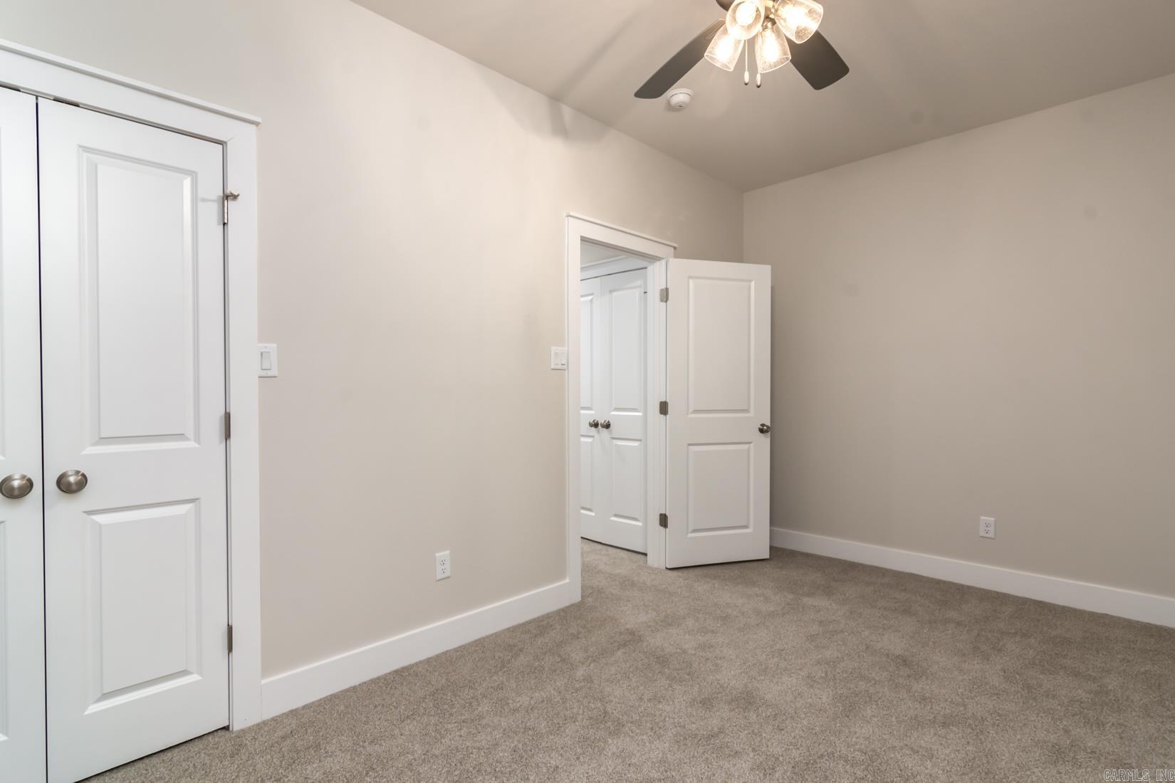 MACARTHUR PLACE ORIGINAL CITY OF - Residential