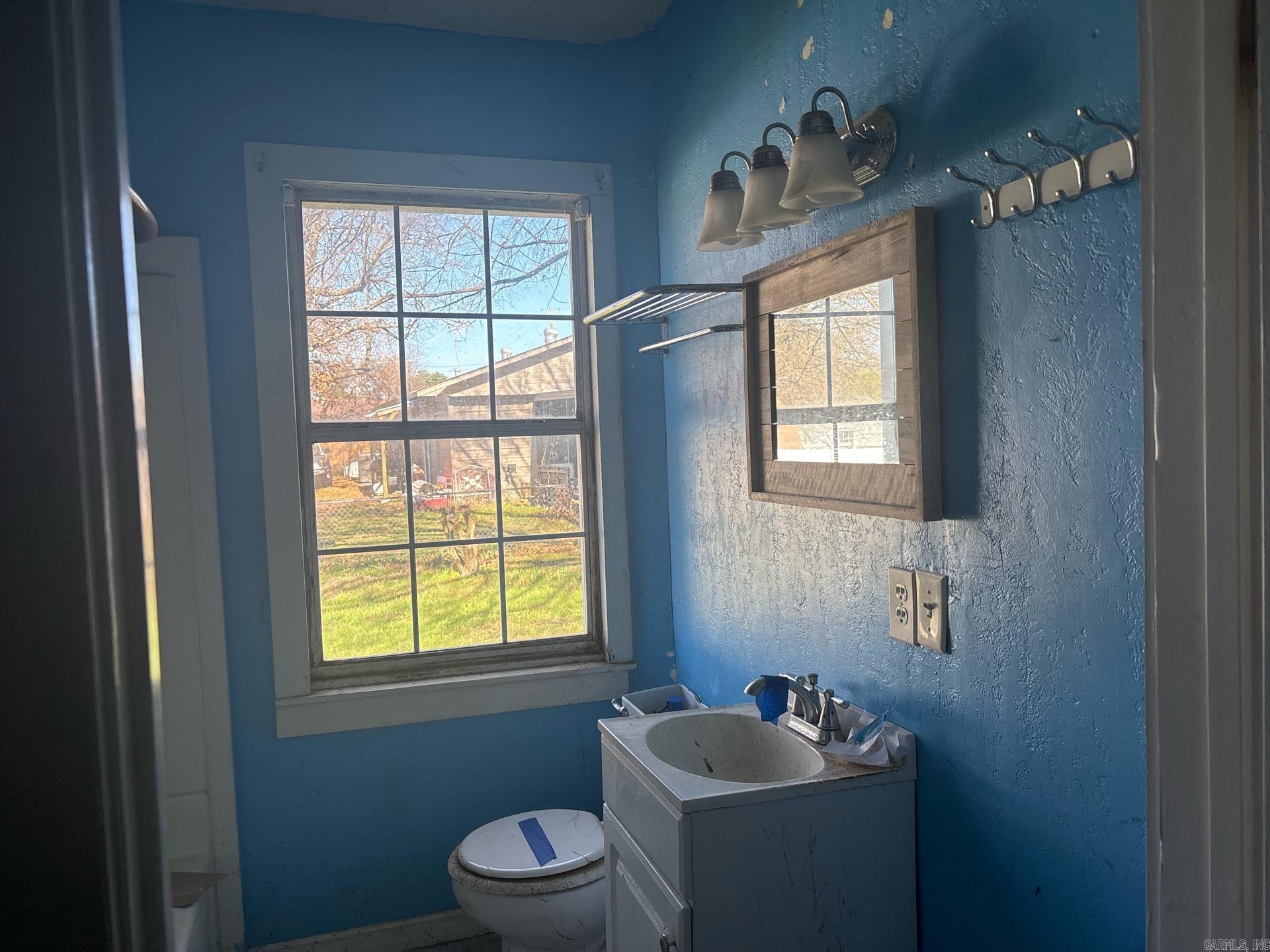 NORTH HEIGHTS HOME - Residential