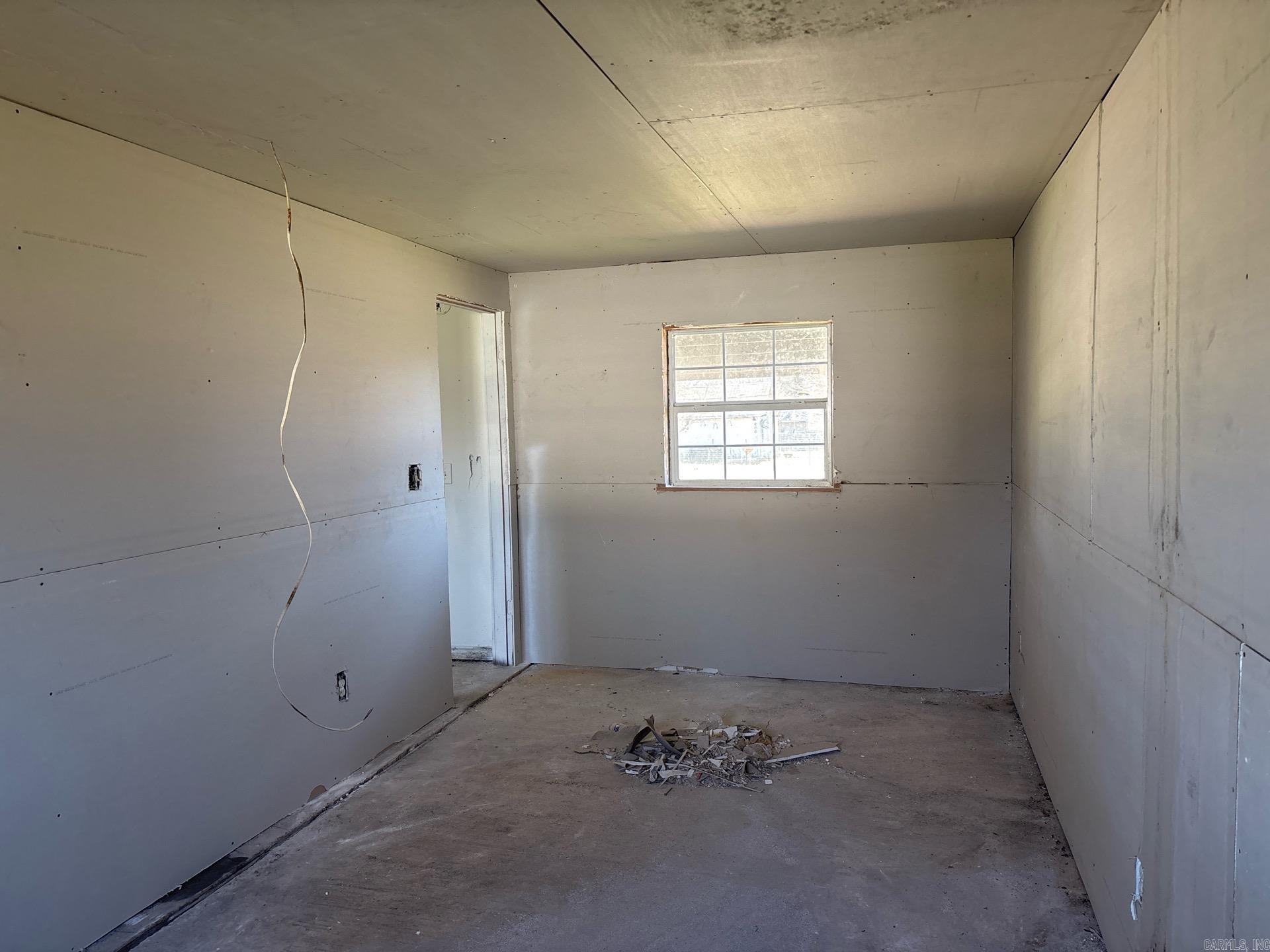 NORTH HEIGHTS HOME - Residential