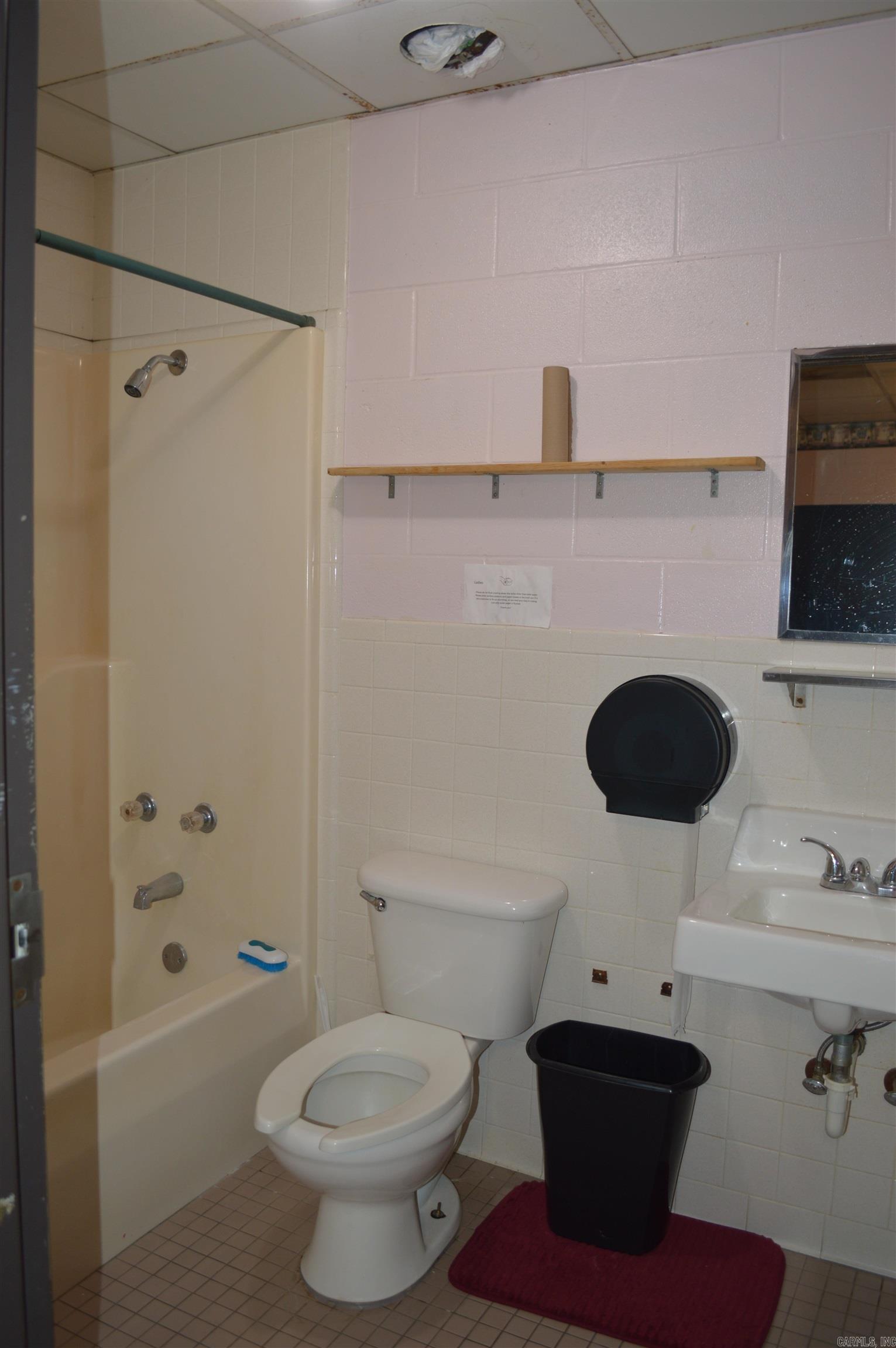 Harding D - Commercial Sale