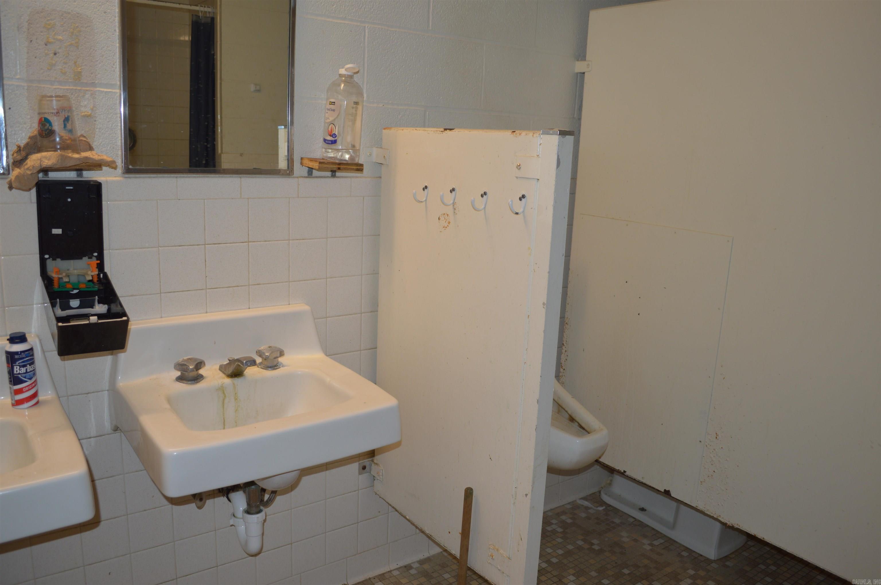 Harding D - Commercial Sale