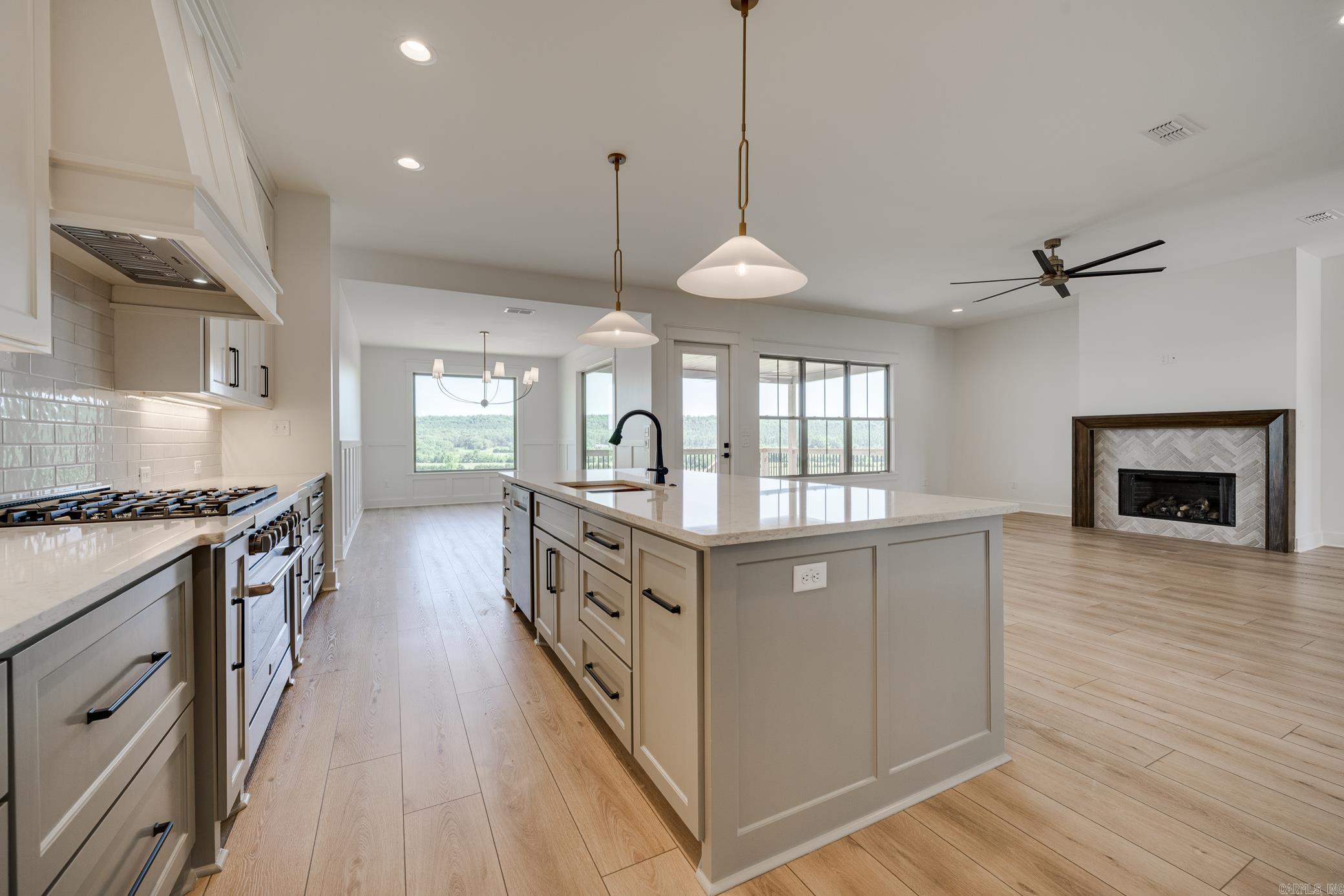 REYNOLDS RIDGE - Residential