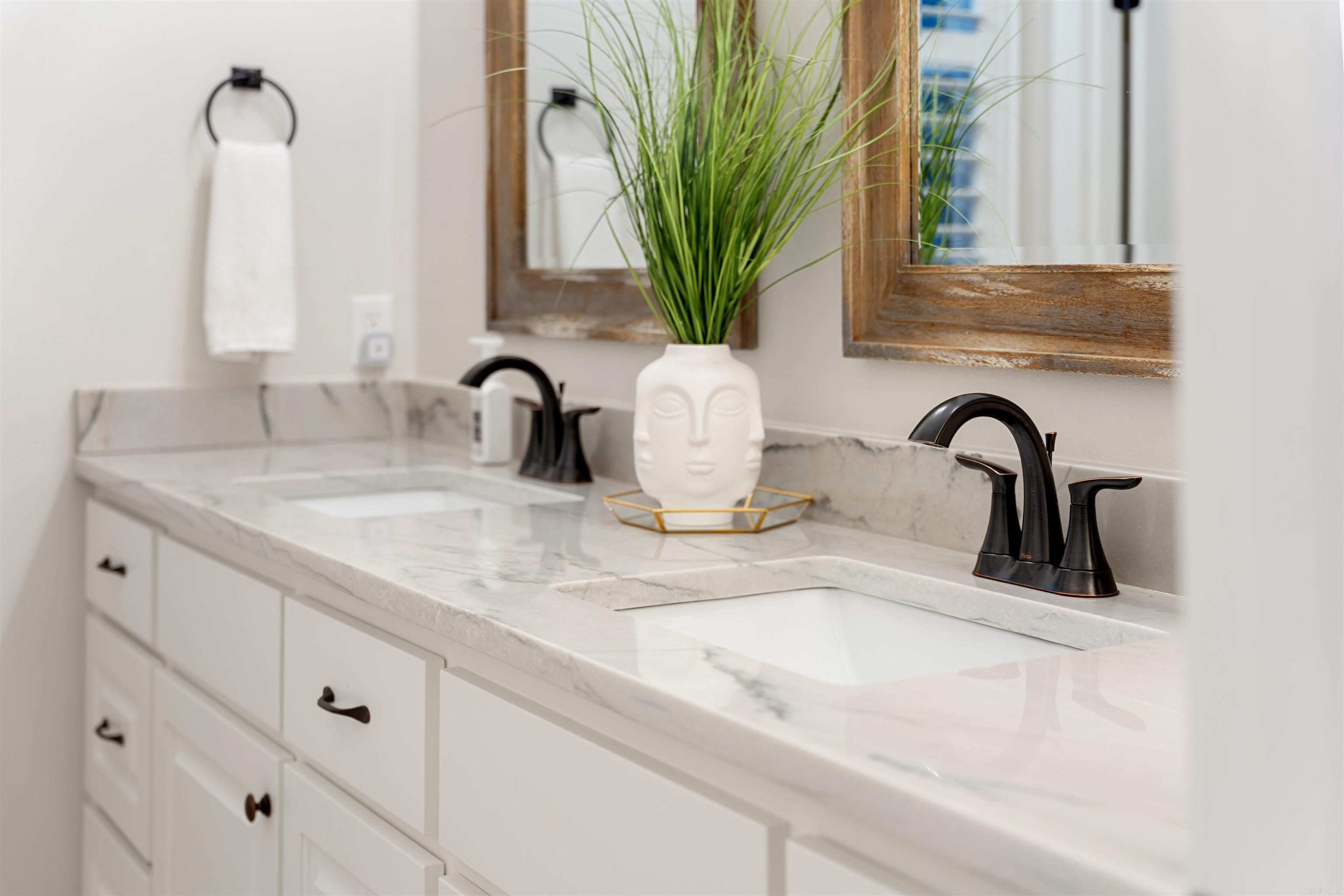 DAWSONS POINTE - Residential