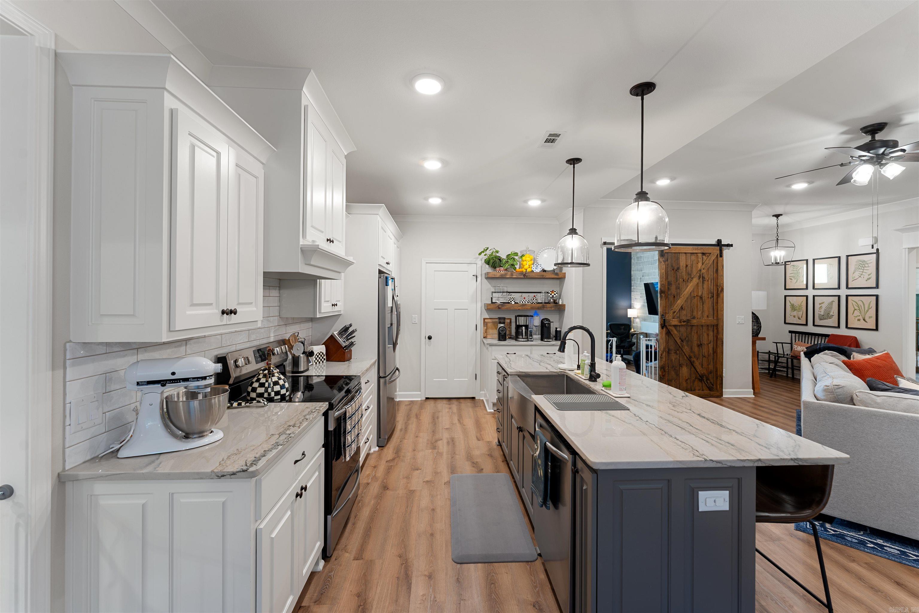 DAWSONS POINTE - Residential