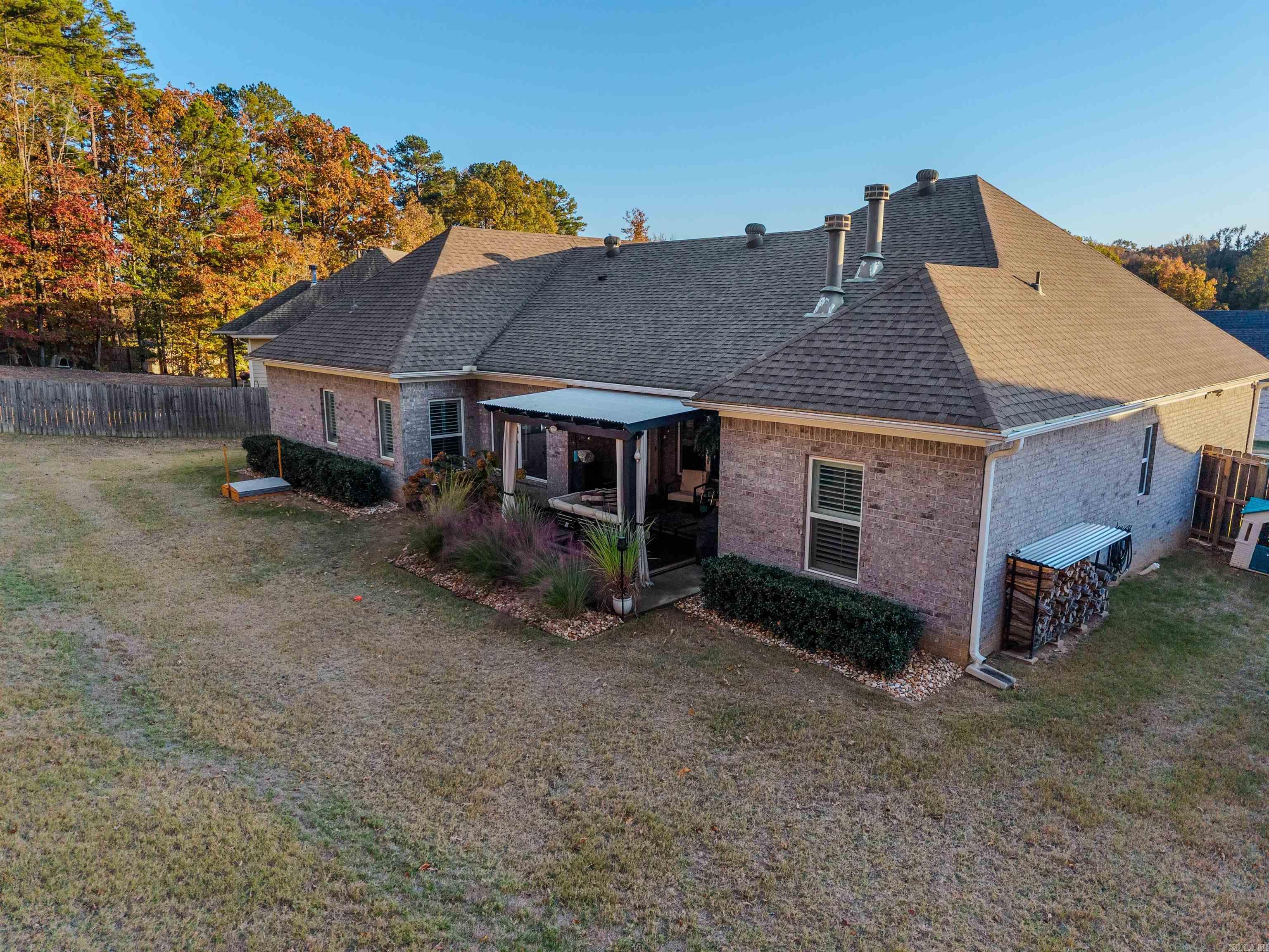 DAWSONS POINTE - Residential