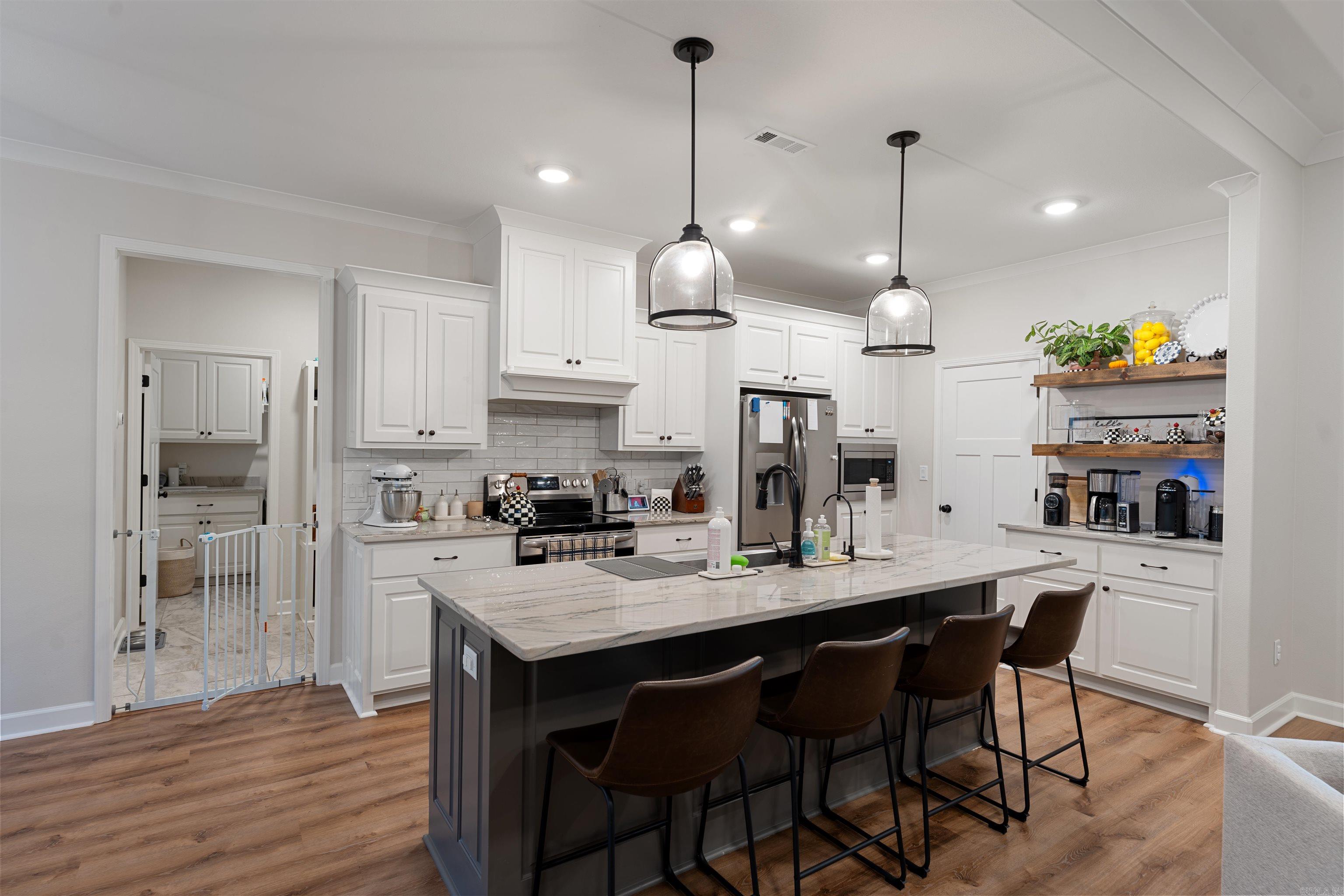 DAWSONS POINTE - Residential