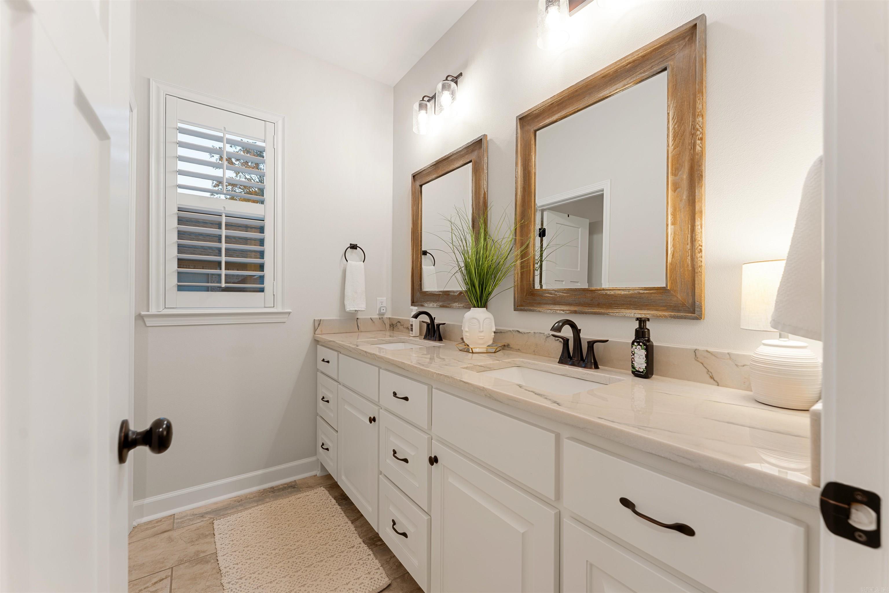 DAWSONS POINTE - Residential