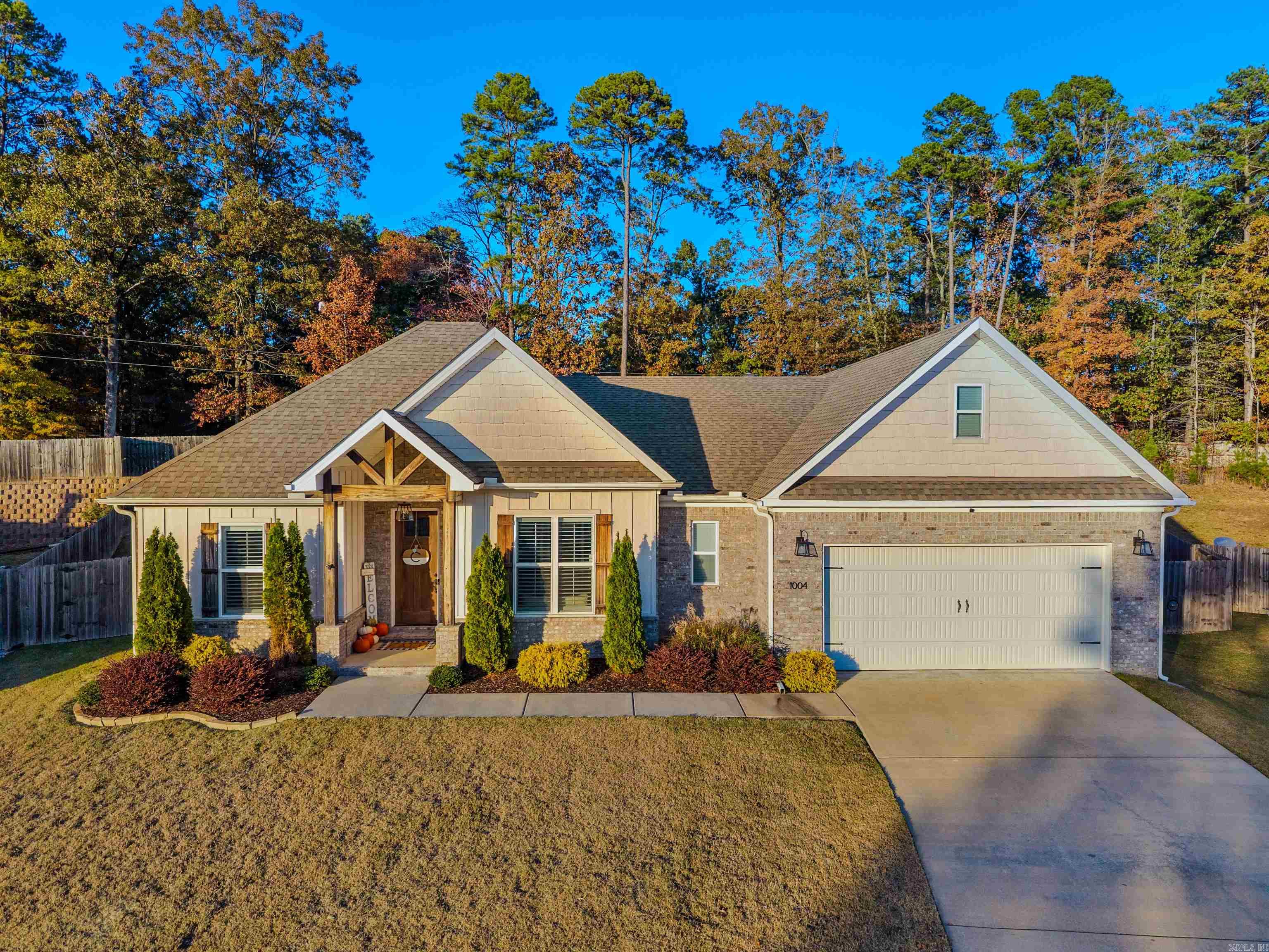 DAWSONS POINTE - Residential