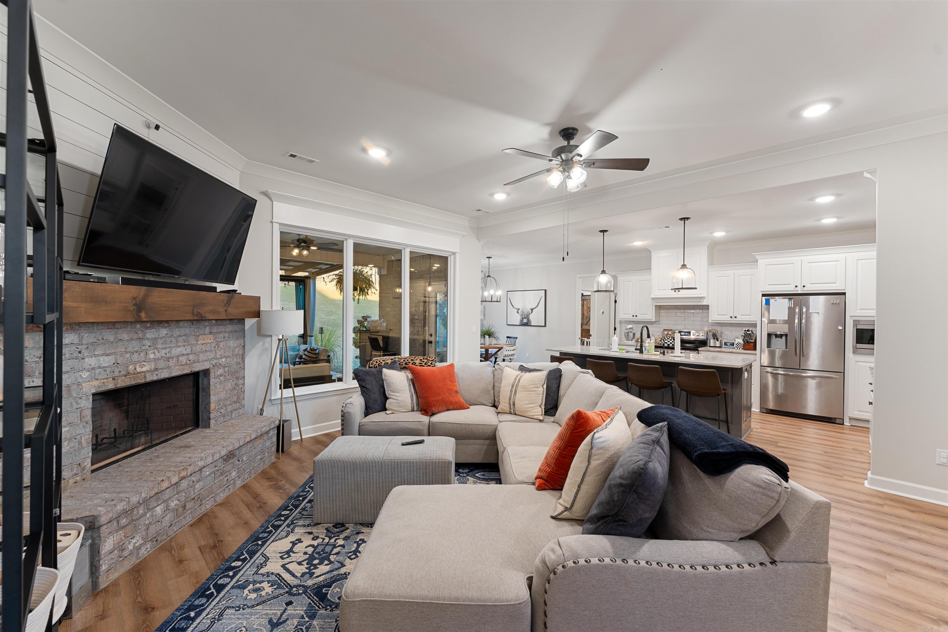 DAWSONS POINTE - Residential