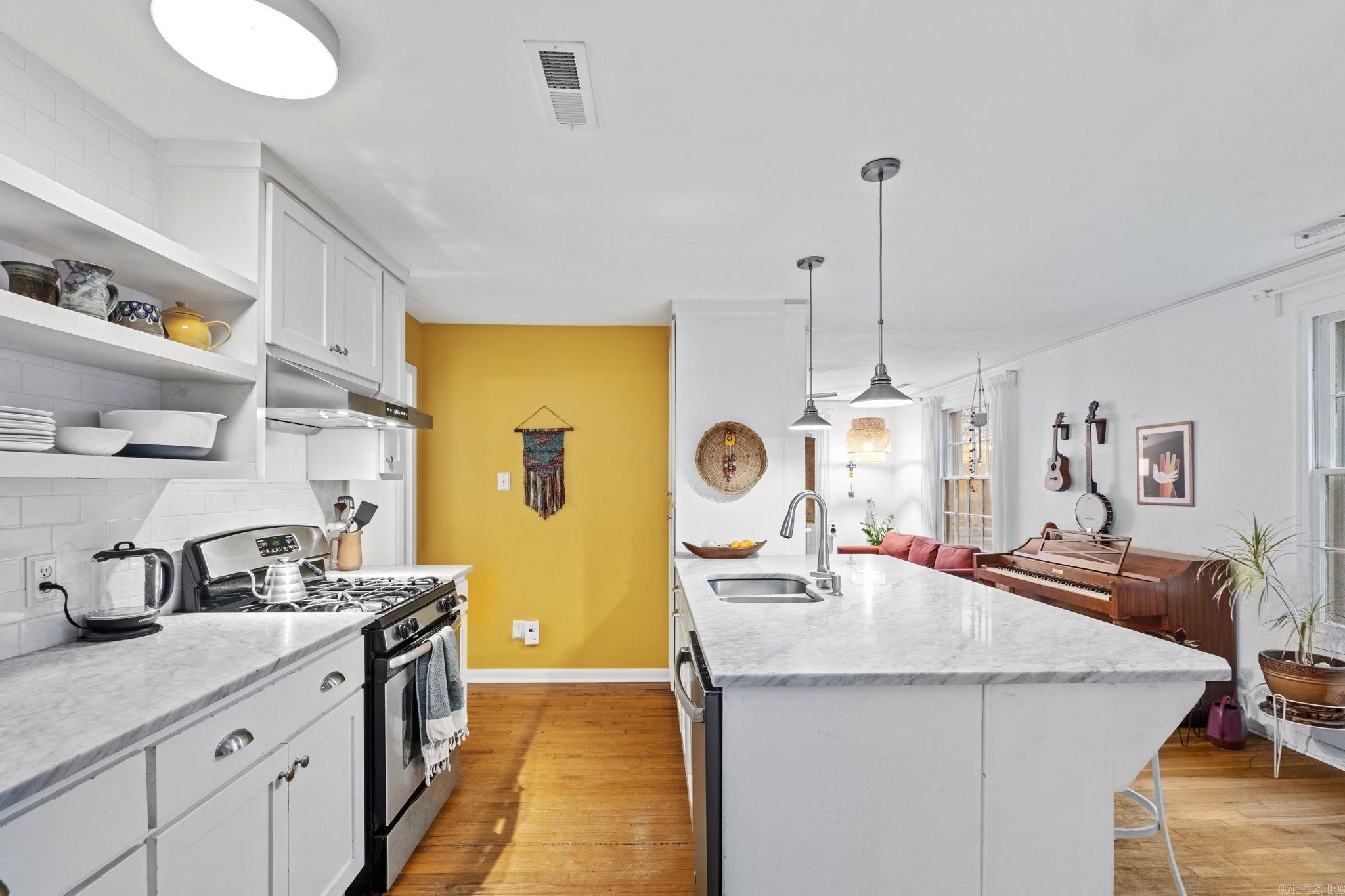 OAK FOREST - Residential