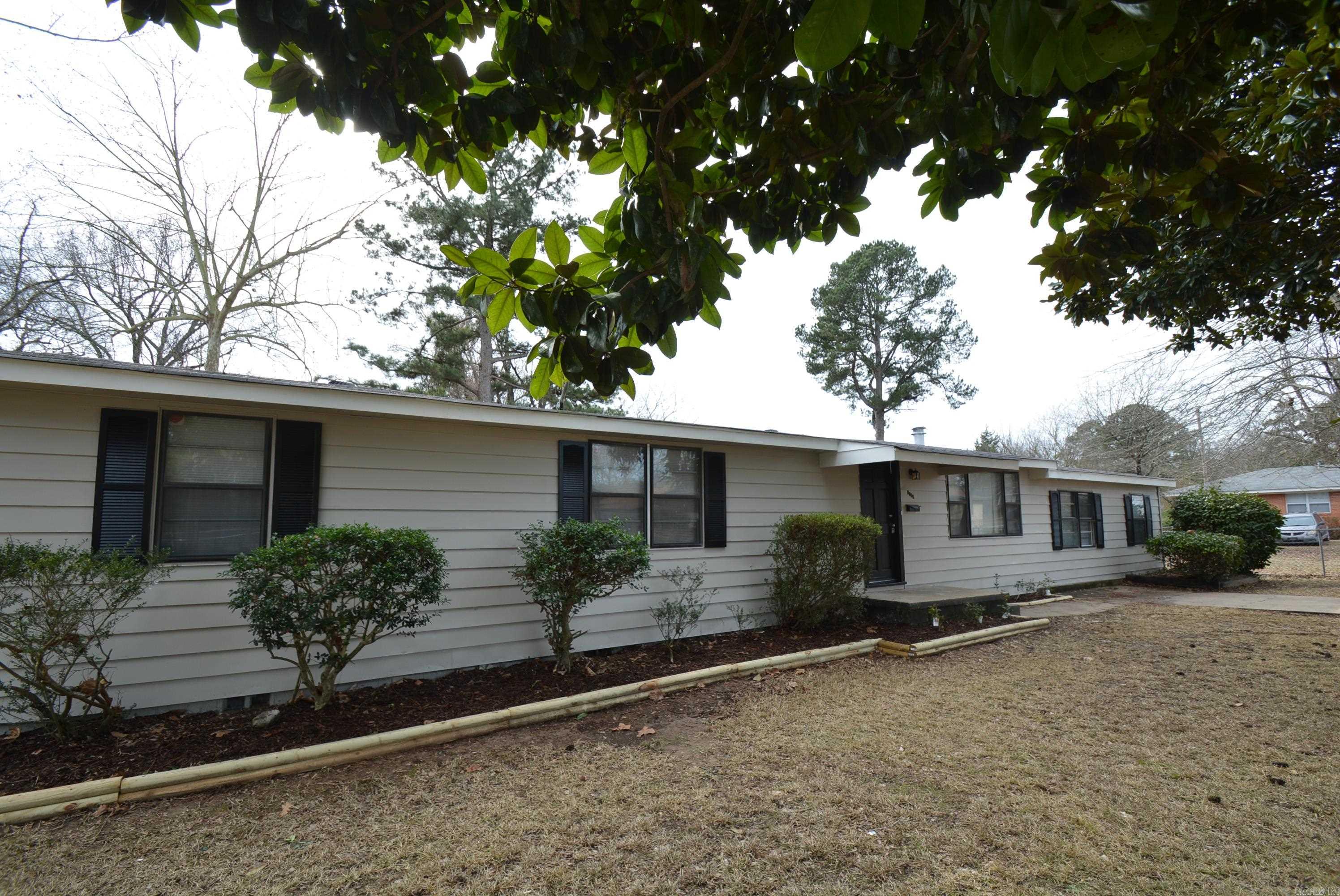 1N-12-32 - Residential Lease