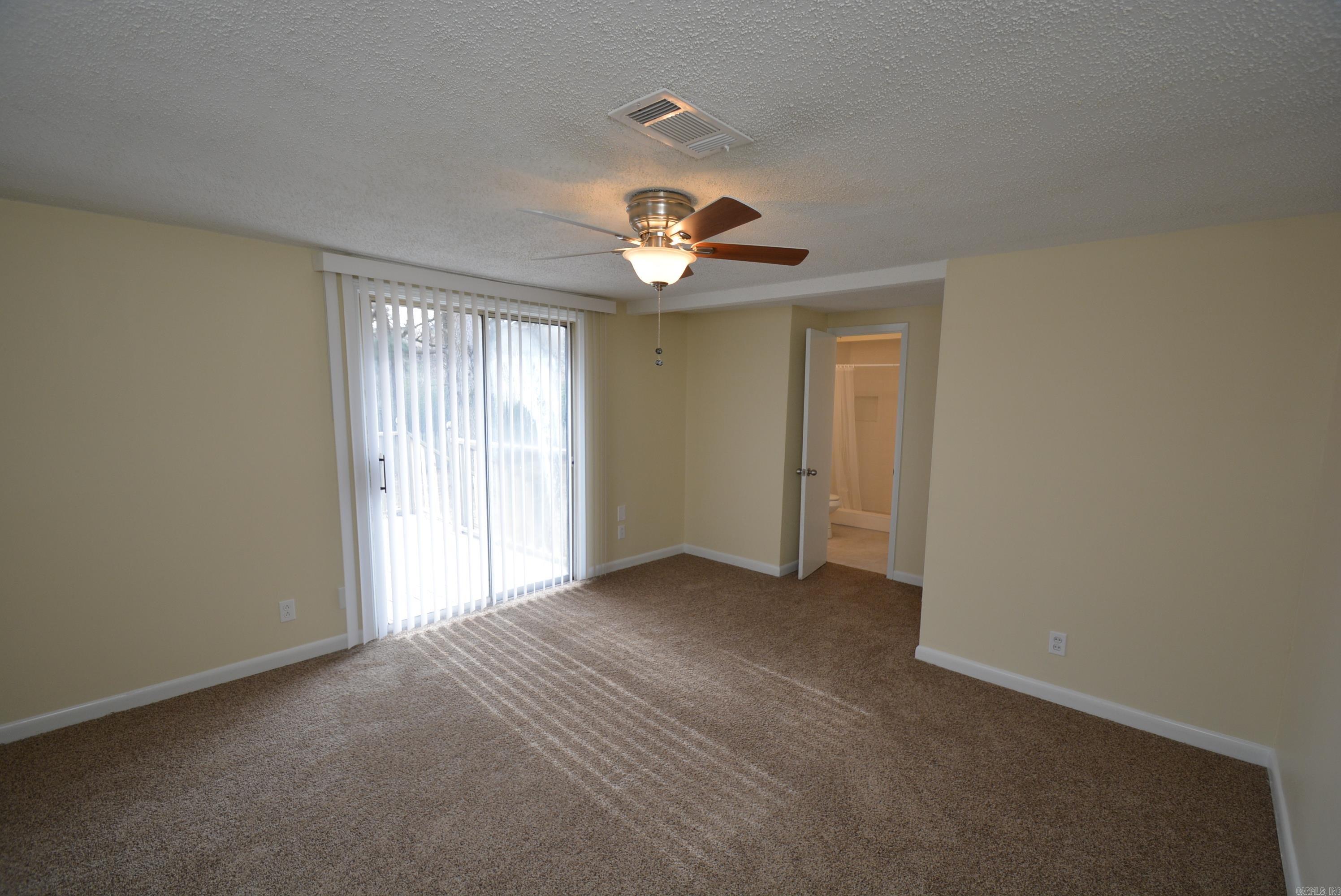 1N-12-32 - Residential Lease