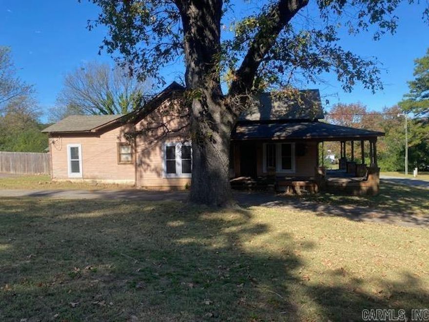 Investors... here is your next property. Home in Clinton on large corner lot with 1,794 sq. ft. and also has a in-laws residential improvement home in back with 756 sq. ft. Once updated this could be your next income property. Bank owned sold AS IS ONLY by Special Warranty deed. No concessions. Buyer to pay ALL costs and sellers costs to close at buyers choice of title company. This is a CASH AS IS sale. Agents See Agent remarks and attached documents before showing.