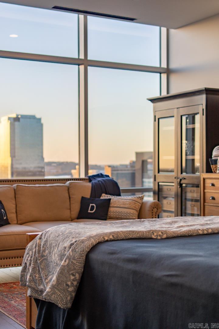 RIVER MARKET PLACE - Residential