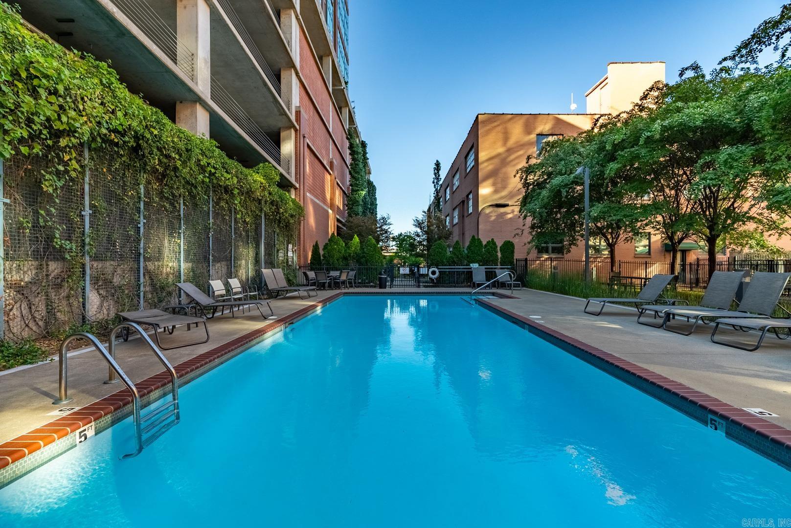 RIVER MARKET PLACE - Residential