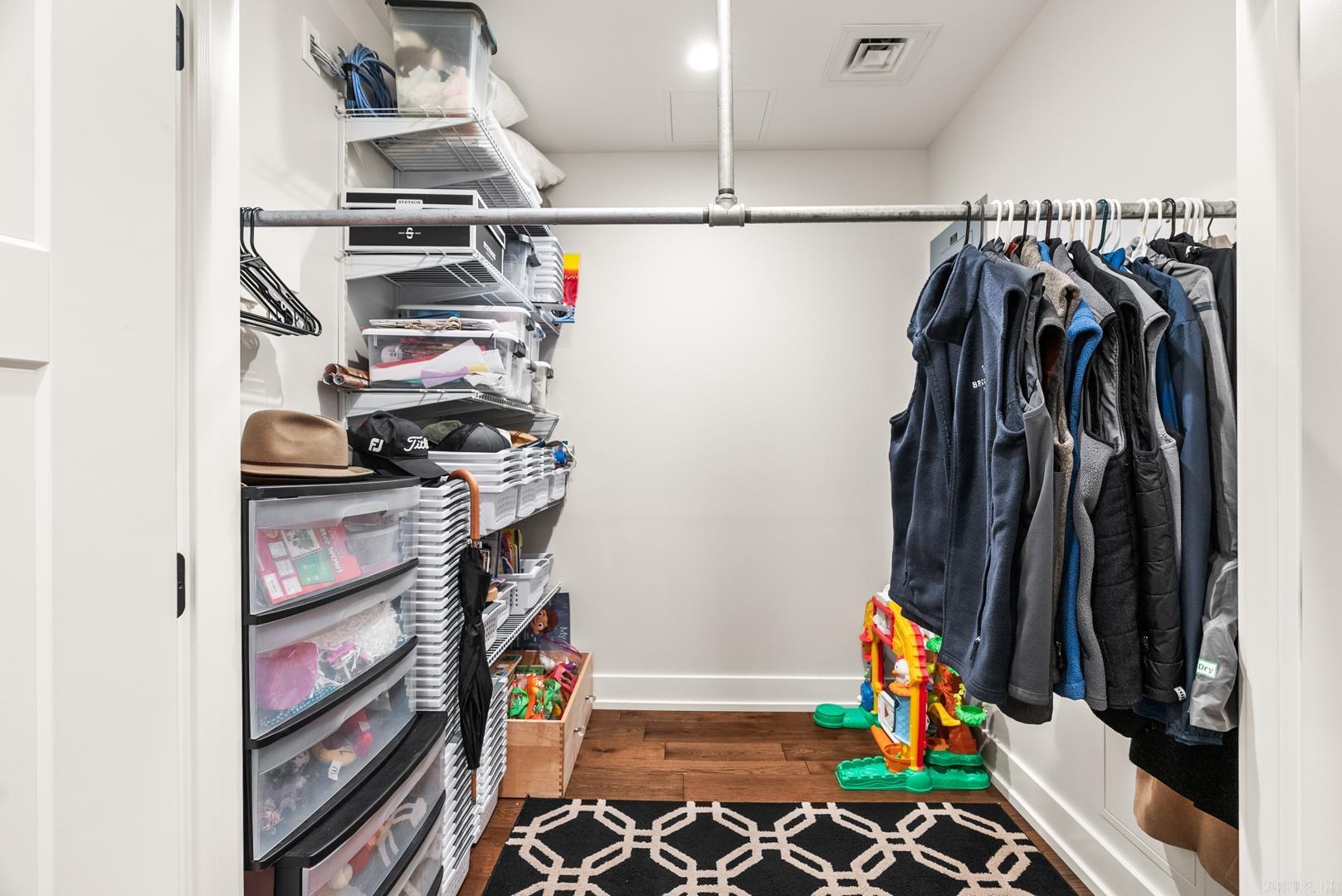 RIVER MARKET PLACE - Residential