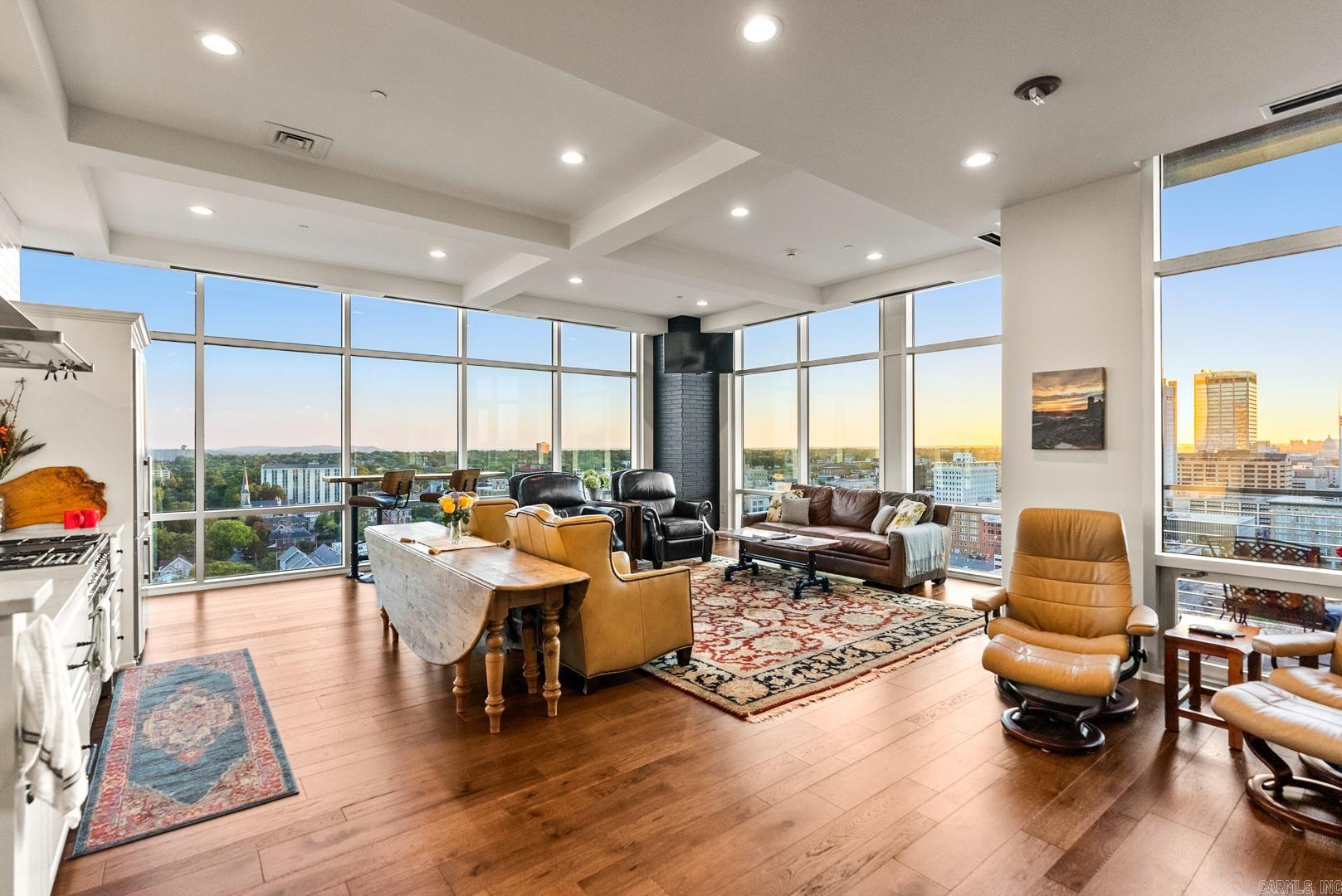 RIVER MARKET PLACE - Residential