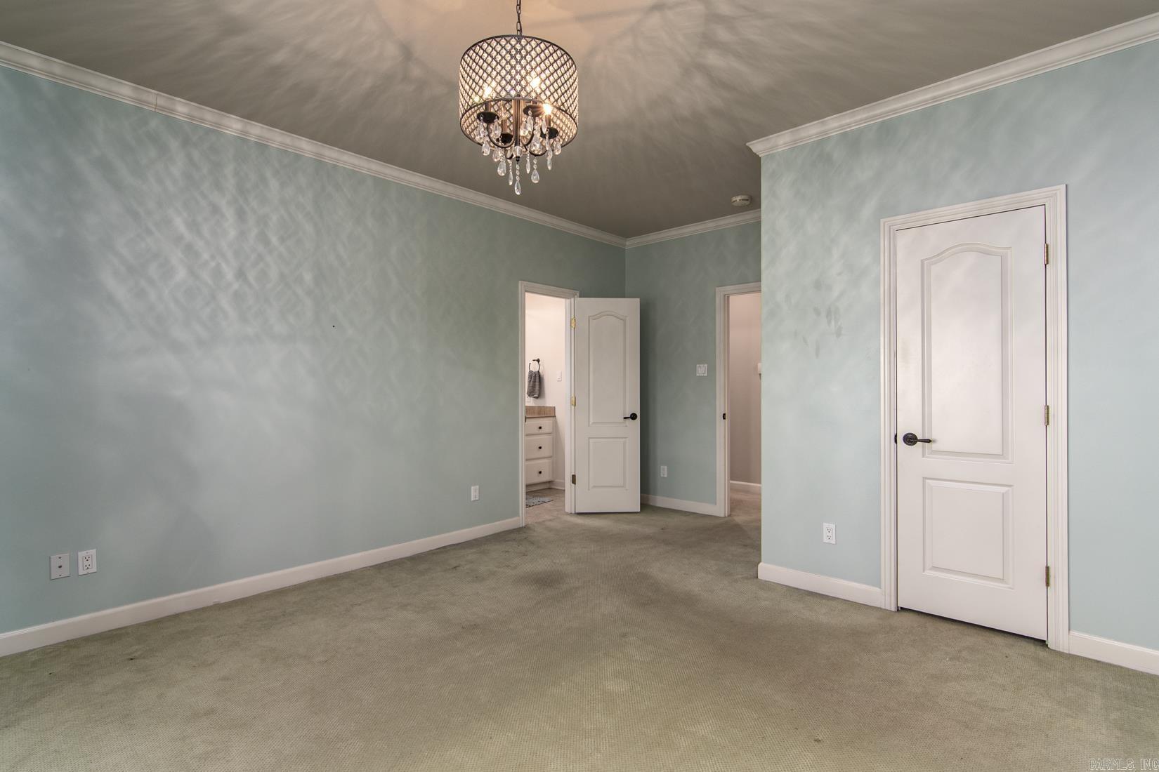 CHENAL VALLEY SOLOGNE CIRCLE - Residential