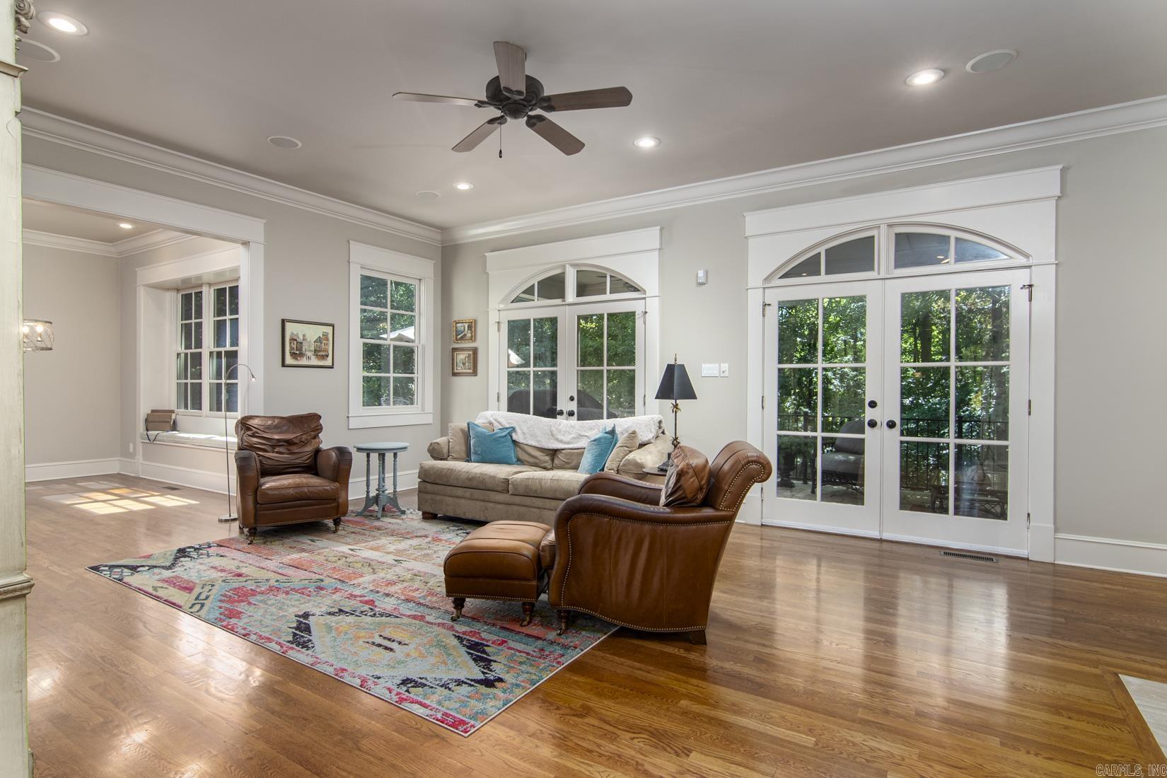 CHENAL VALLEY SOLOGNE CIRCLE - Residential