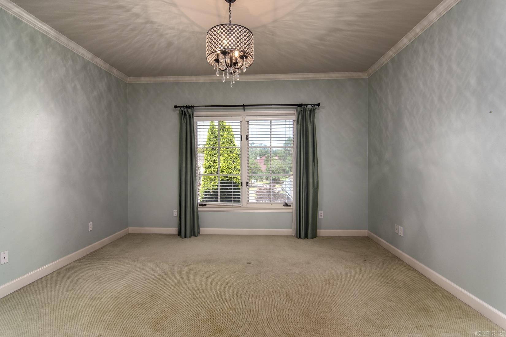 CHENAL VALLEY SOLOGNE CIRCLE - Residential