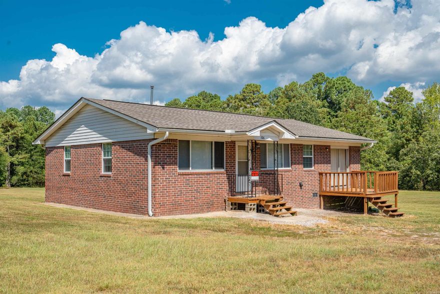 Beautiful Country Setting! Lake Hamilton Schools. Brick 3/2 has been remodeled. New Roof(replaced decking as well), New HVAC, gas heat(natural gas) electric cool, New cabinets in kitchen and bathrooms, new kitchen countertops, replaced windows and doors. New carpet in one room. 2 acres +/