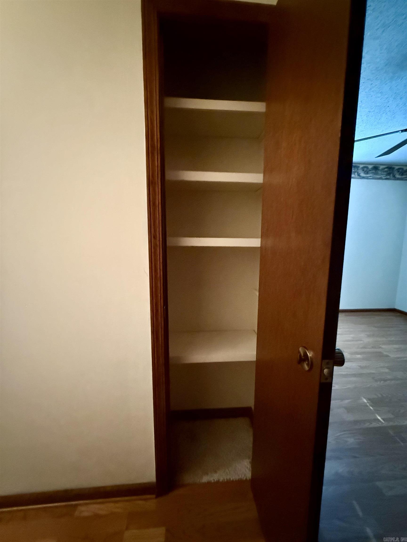 WINDFIELD PLACE - Residential