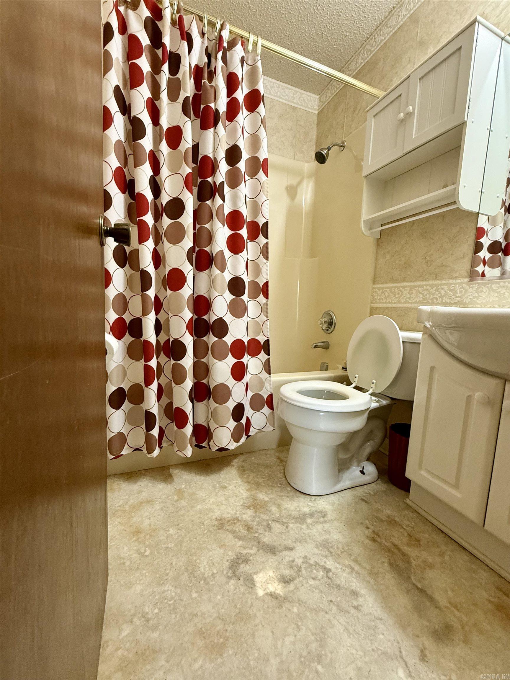 WINDFIELD PLACE - Residential