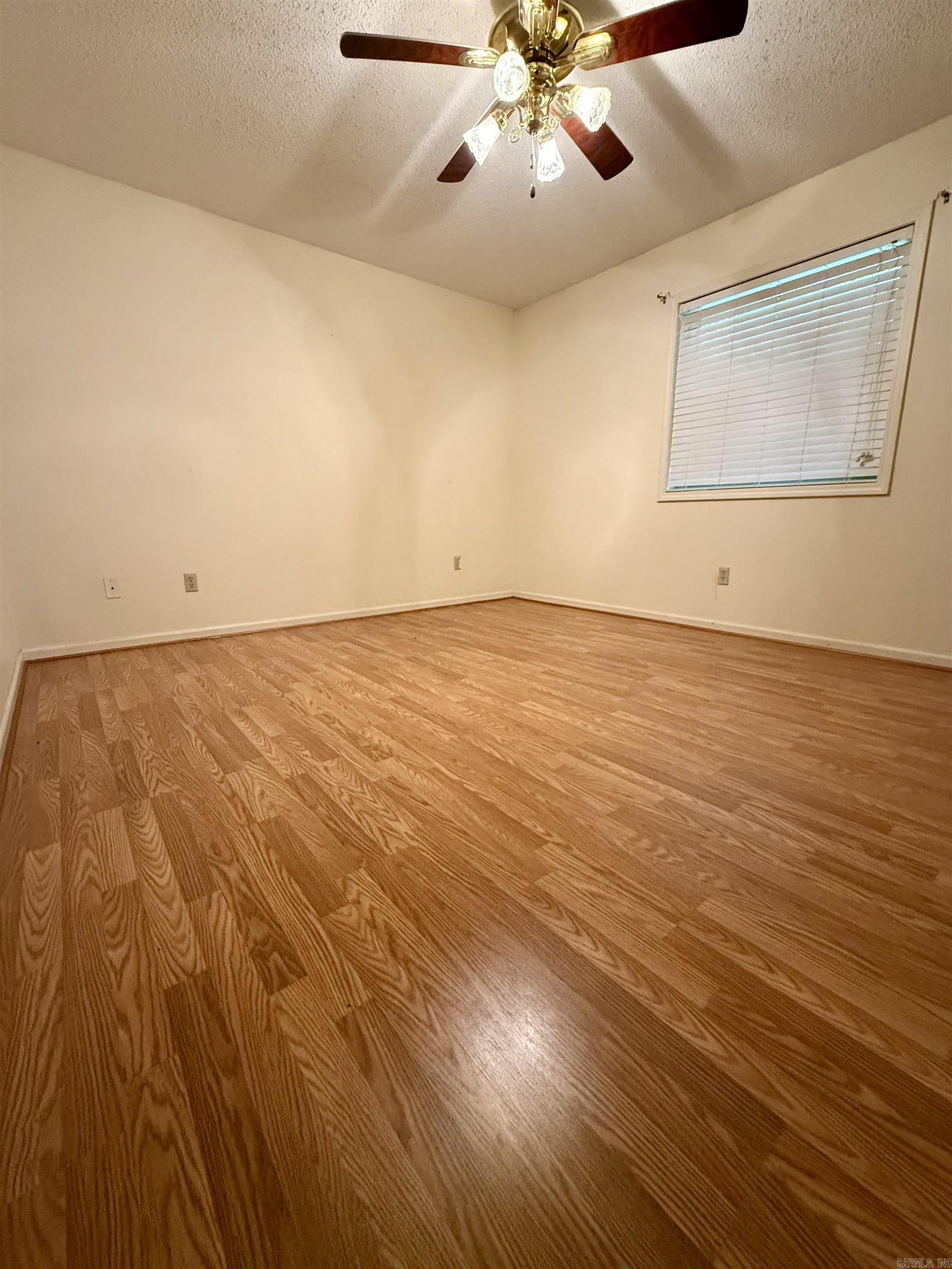 WINDFIELD PLACE - Residential