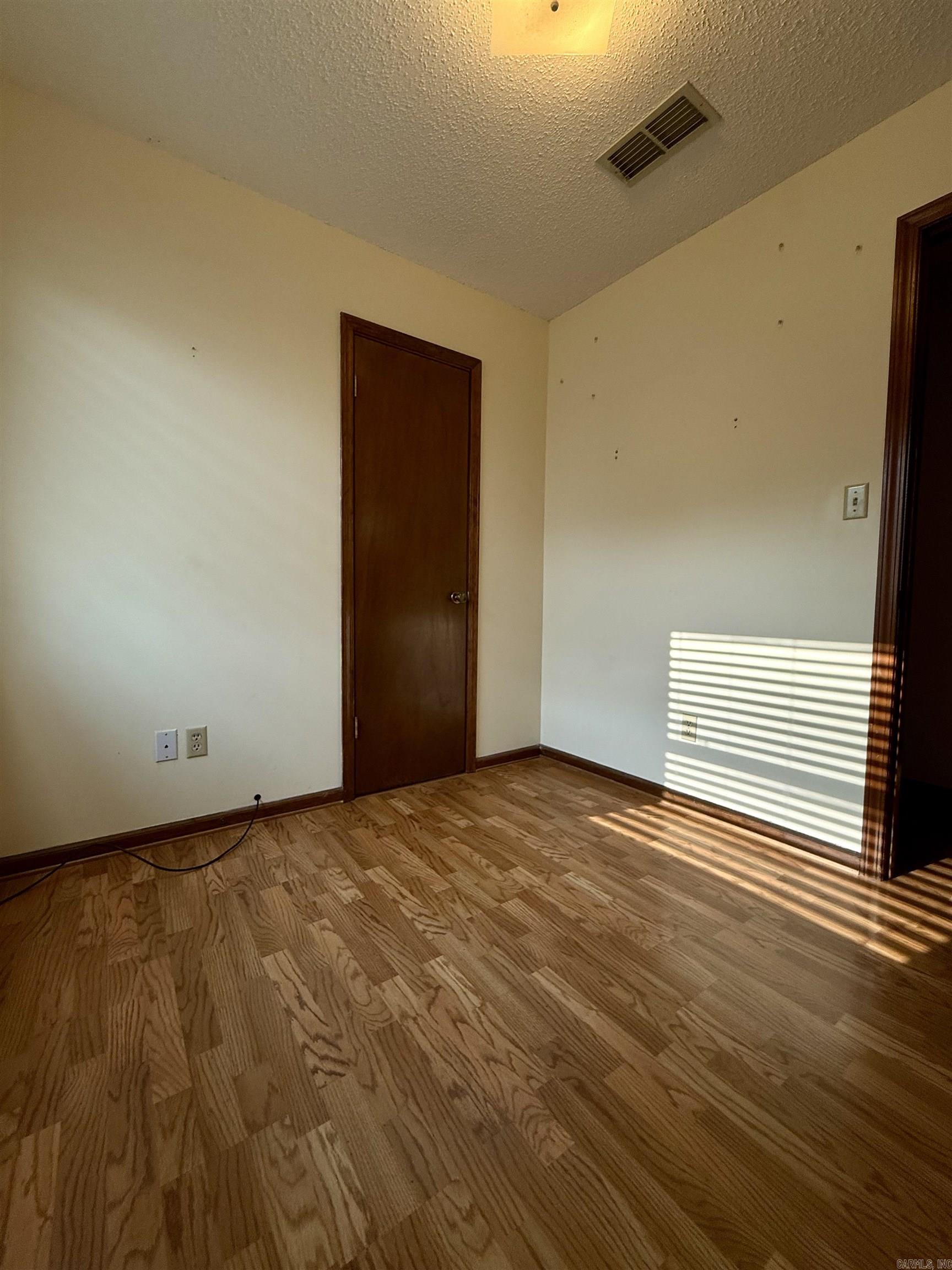 WINDFIELD PLACE - Residential