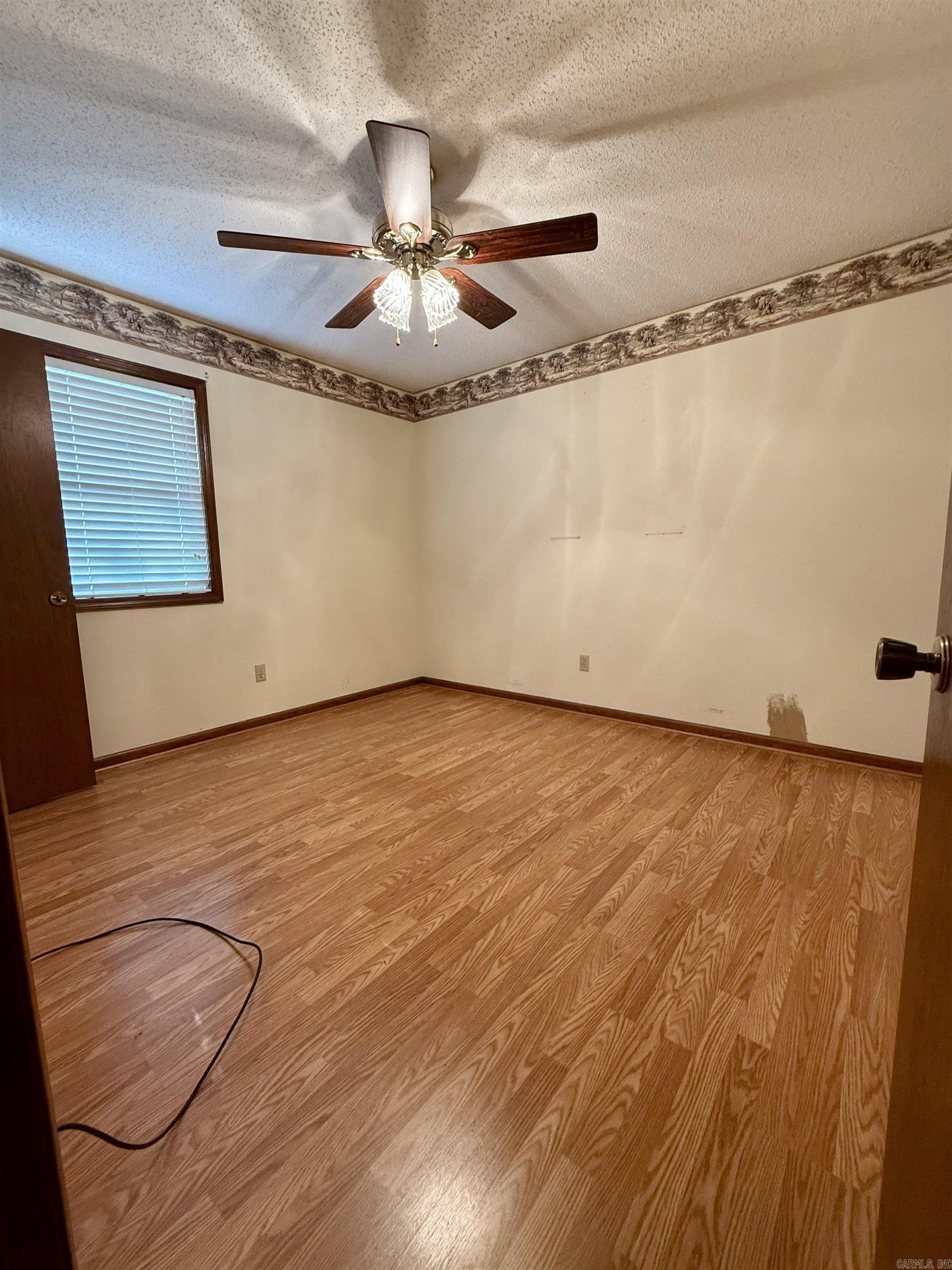 WINDFIELD PLACE - Residential