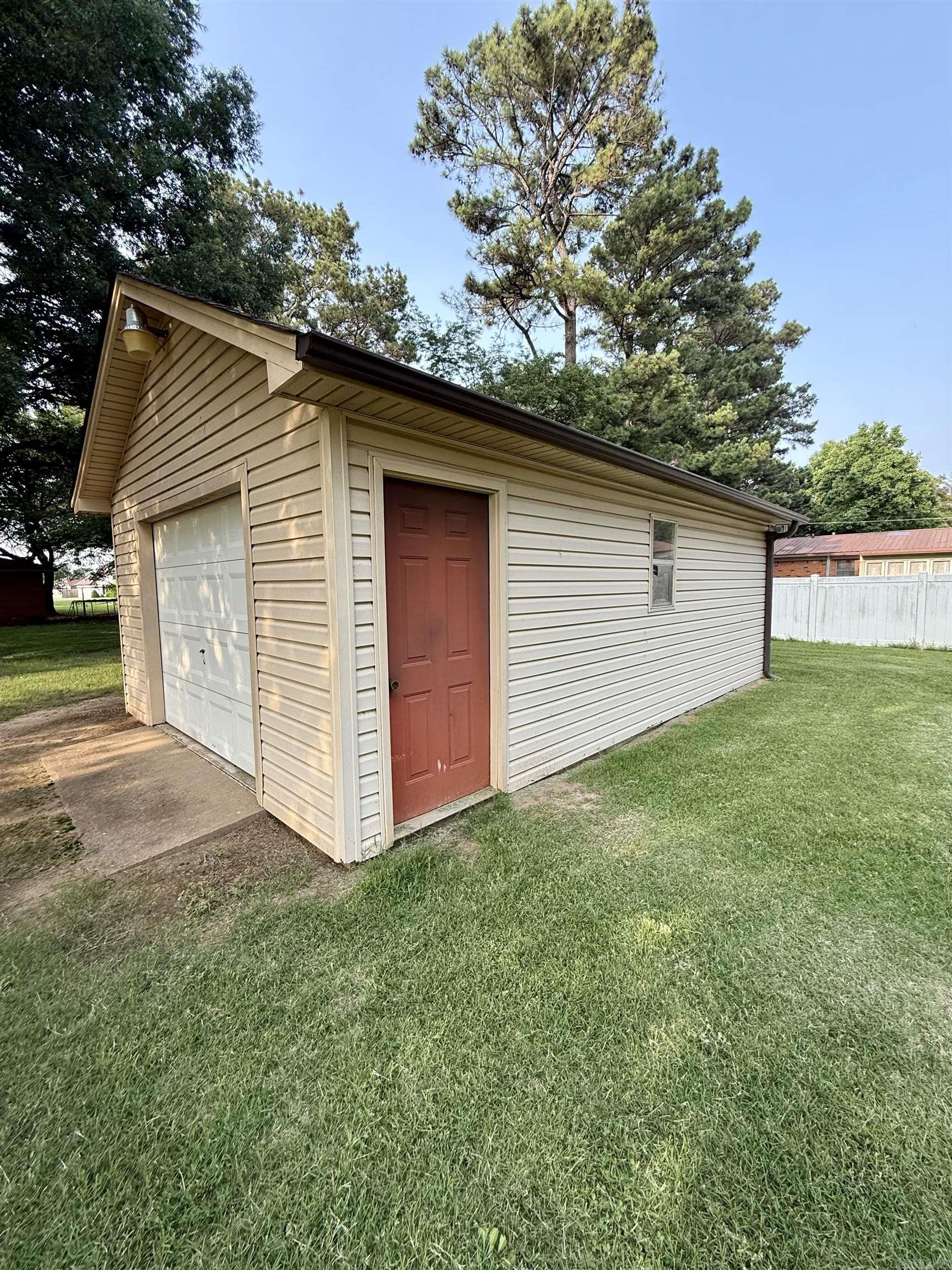 WINDFIELD PLACE - Residential